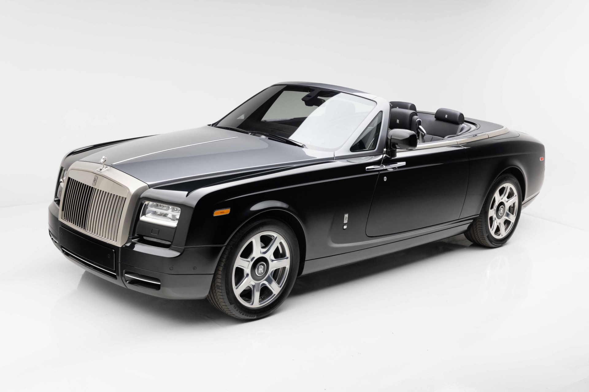 2014 Rolls-Royce Phantom Drophead Coupe Convertible Convertible Rear-Wheel Drive 8-Speed Automatic