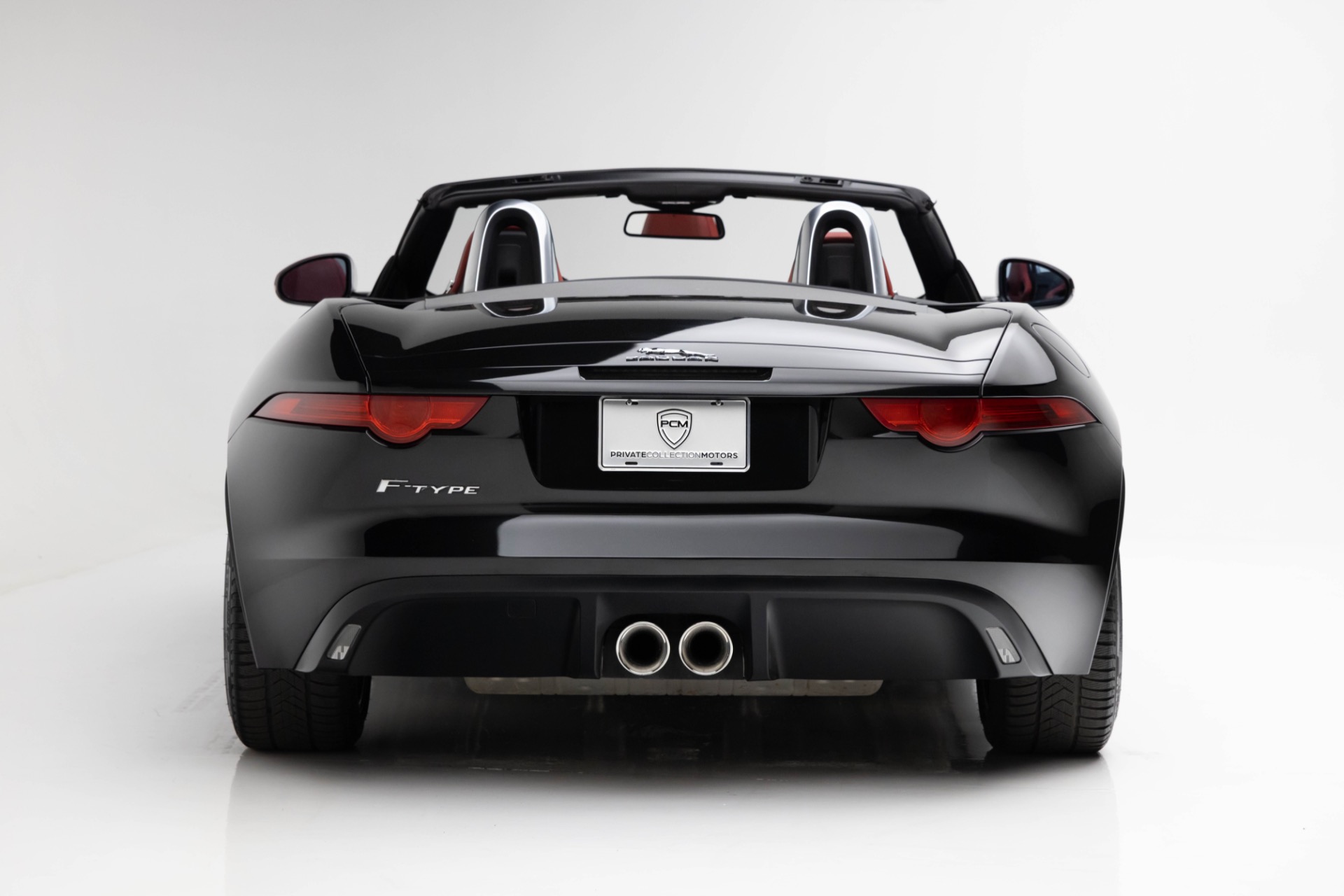 2015 Jaguar F-TYPE photo 3