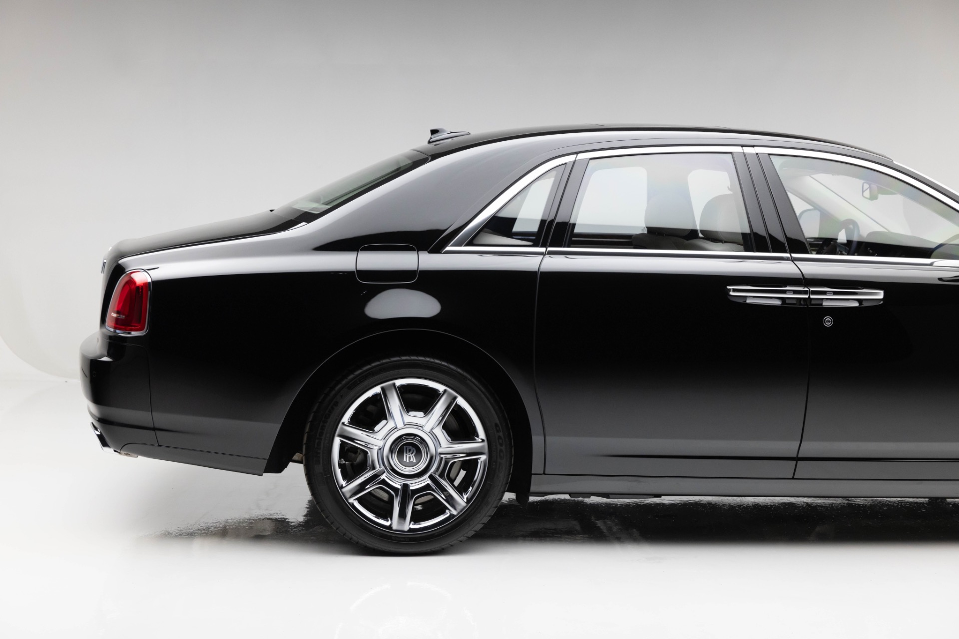 2012 Rolls Royce Ghost RR4 photo 13