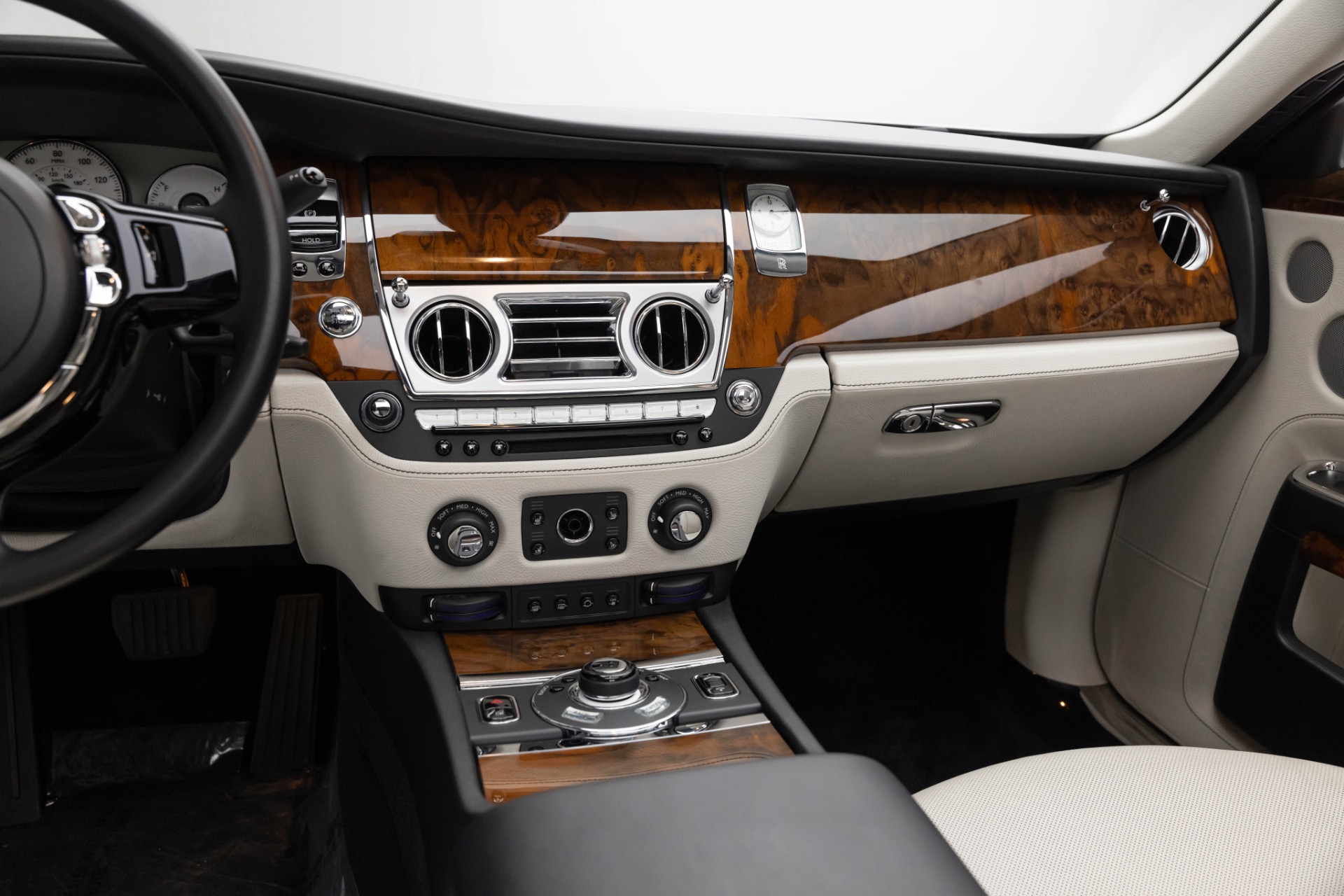 2012 Rolls Royce Ghost RR4 photo 15