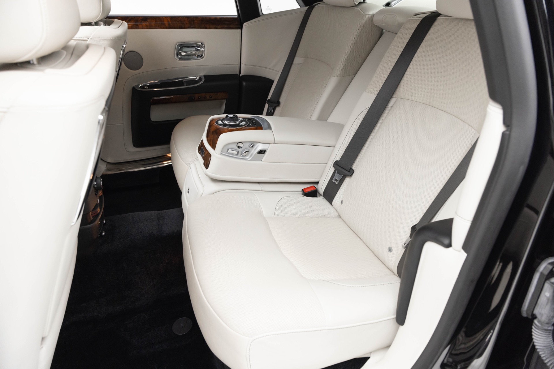 2012 Rolls Royce Ghost RR4 photo 46