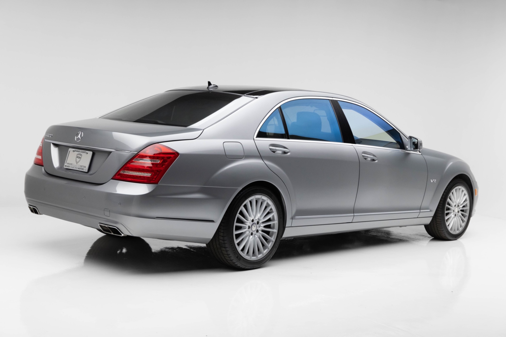 2010 Mercedes Benz S 600 photo 9