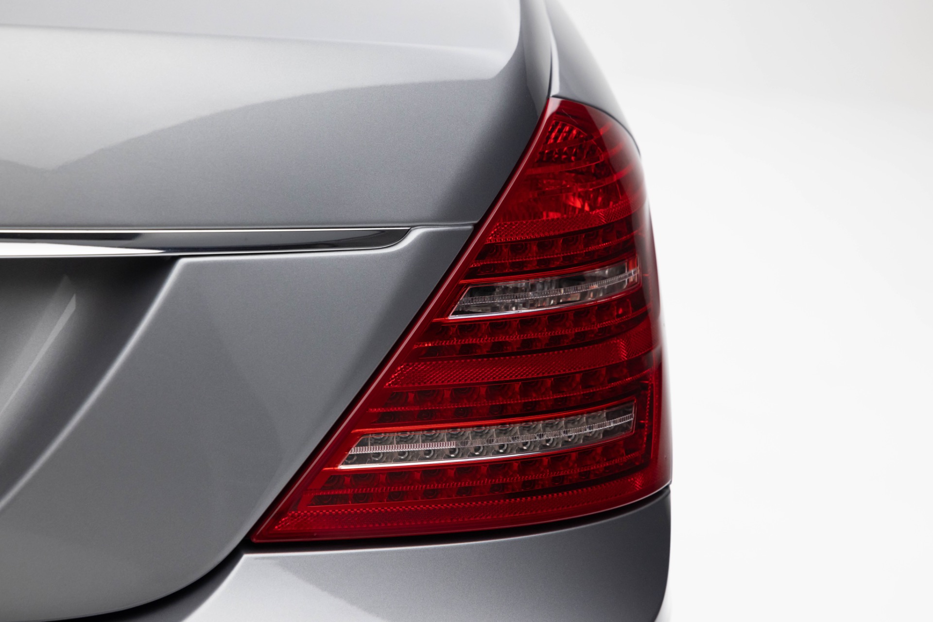 2010 Mercedes Benz S 600 photo 47