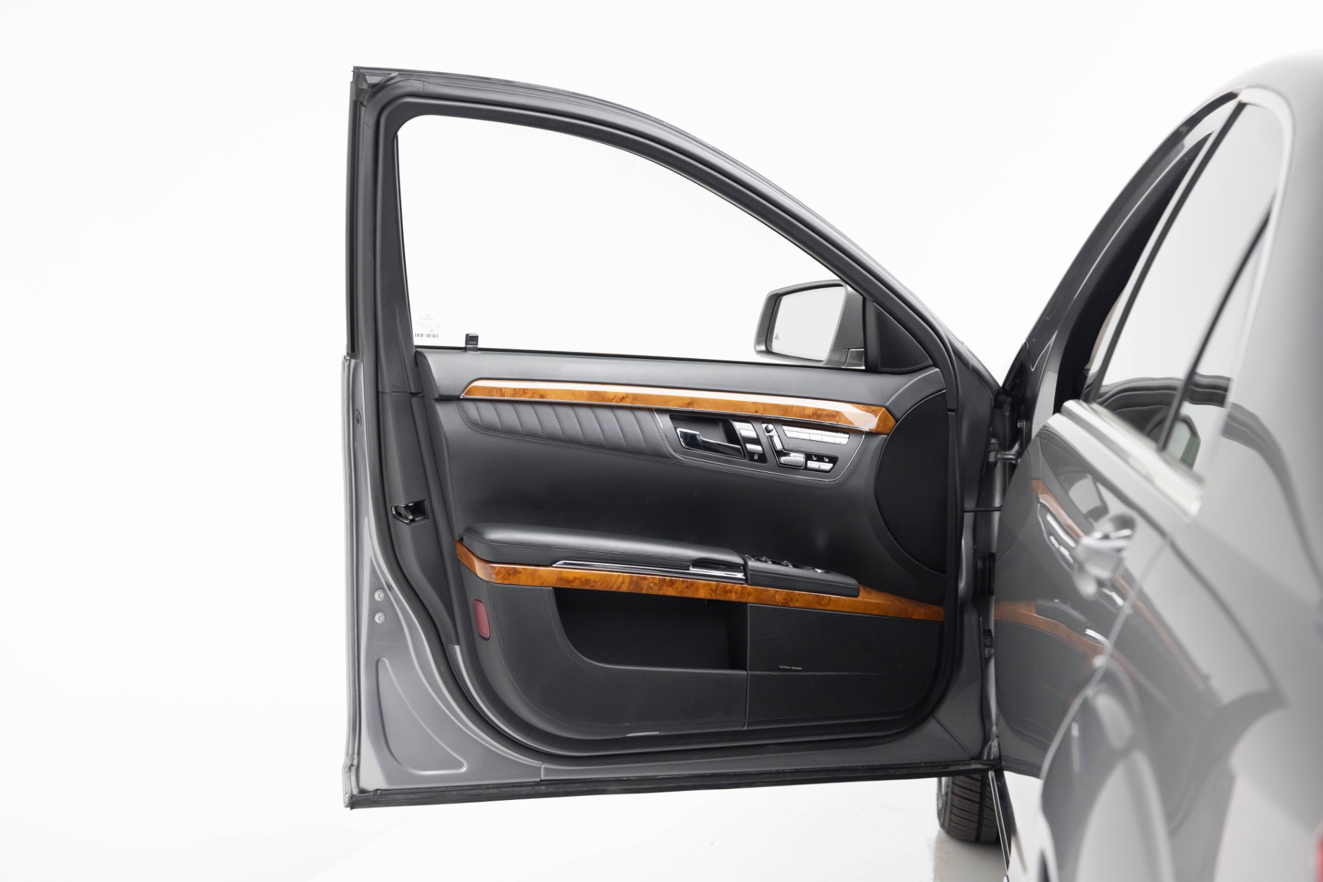 2010 Mercedes Benz S 600 photo 49