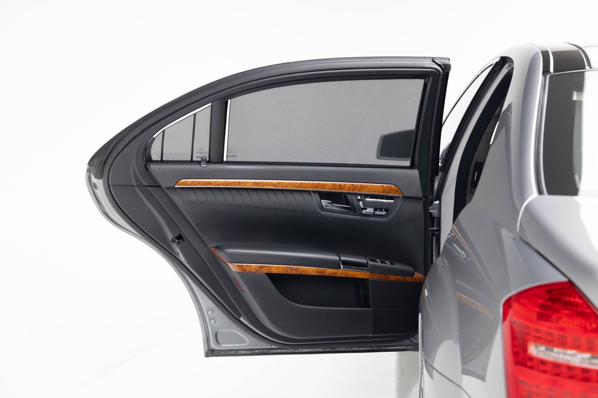 2010 Mercedes Benz S 600 photo 51