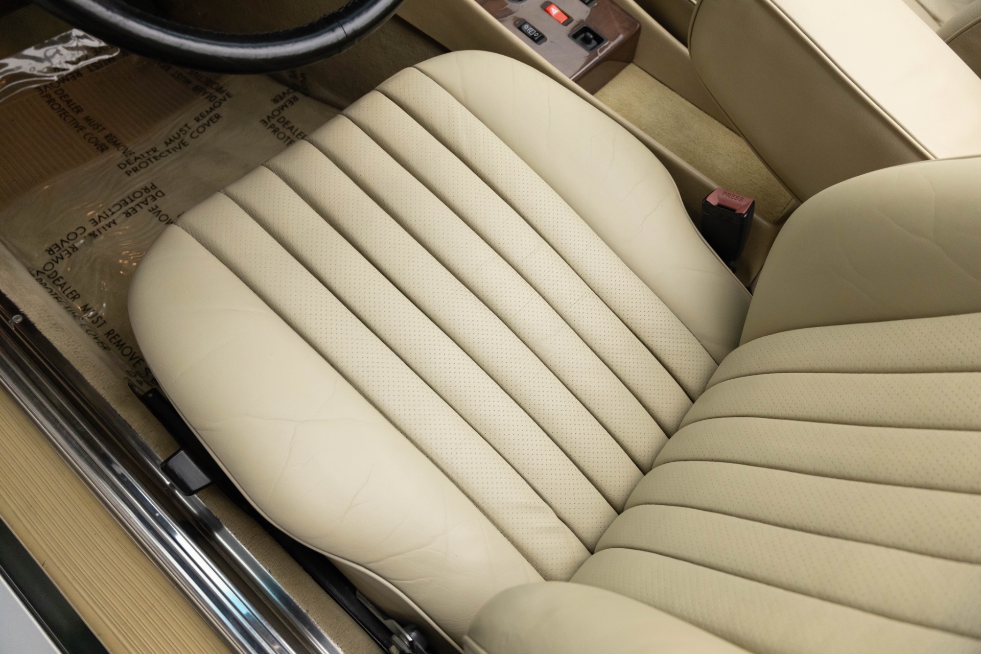 1989 Mercedes Benz 560 photo 20