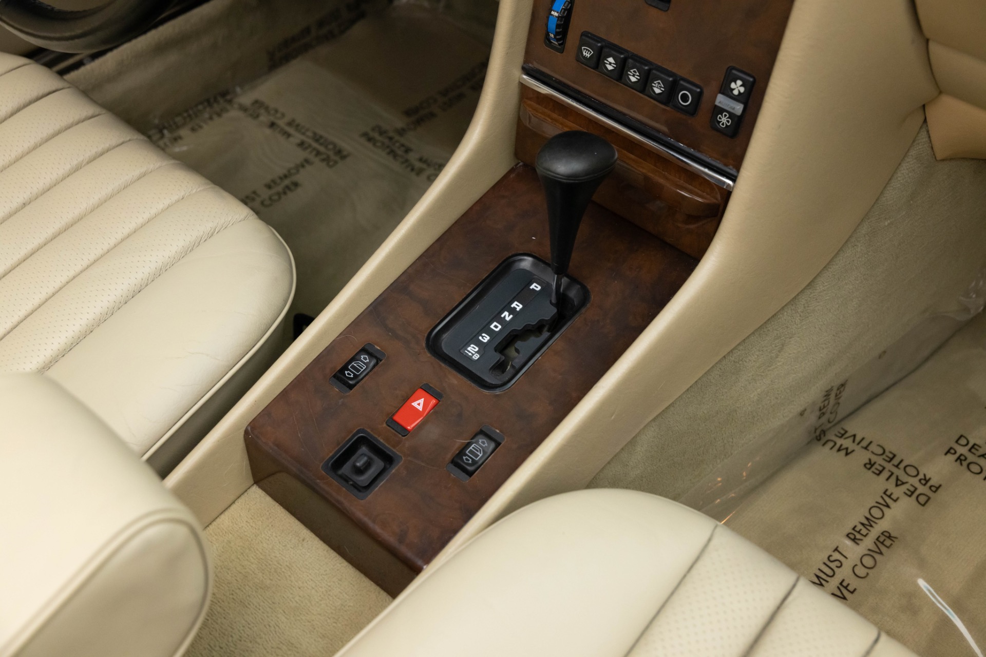 1989 Mercedes Benz 560 photo 30