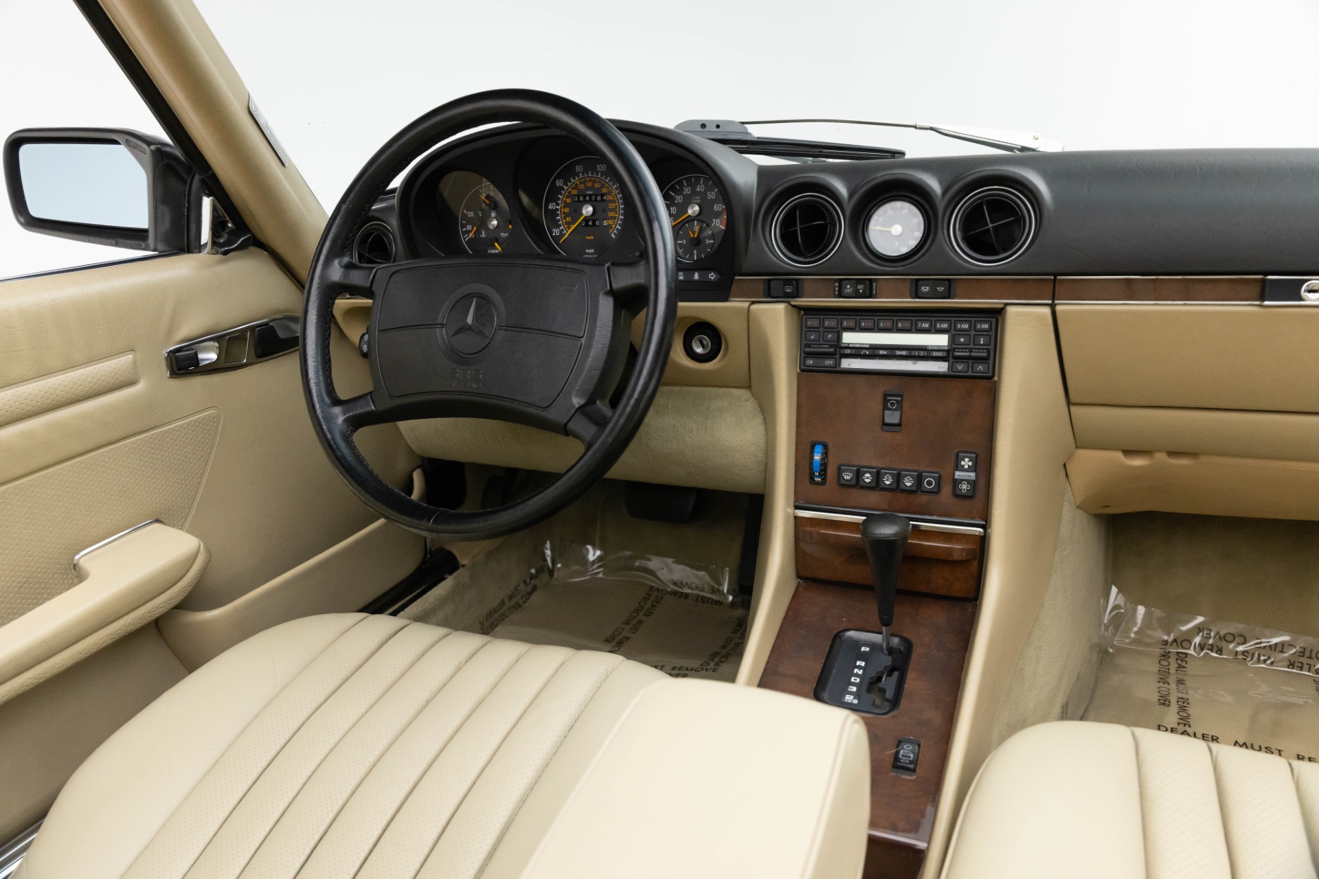 1989 Mercedes Benz 560 photo 32