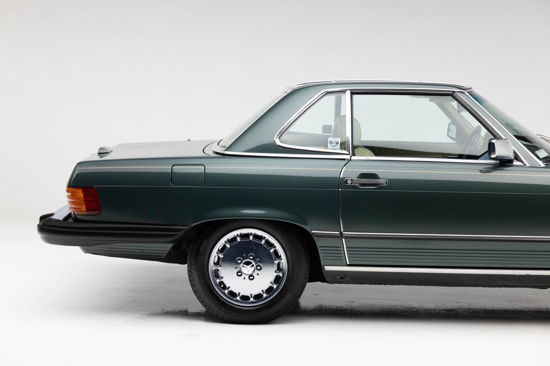 1989 Mercedes Benz 560 photo 48