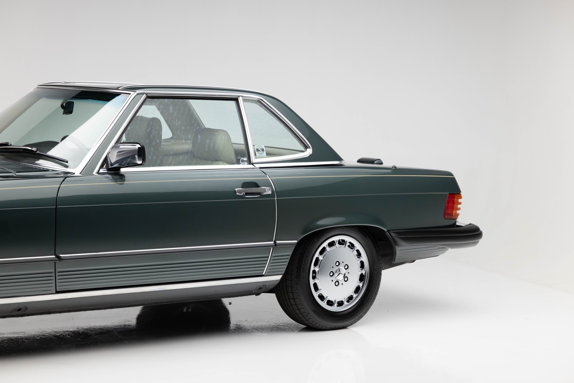 1989 Mercedes Benz 560 photo 52