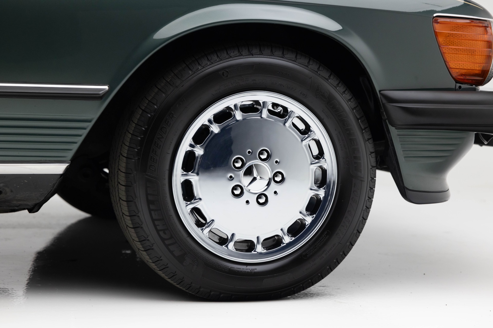 1989 Mercedes Benz 560 photo 65