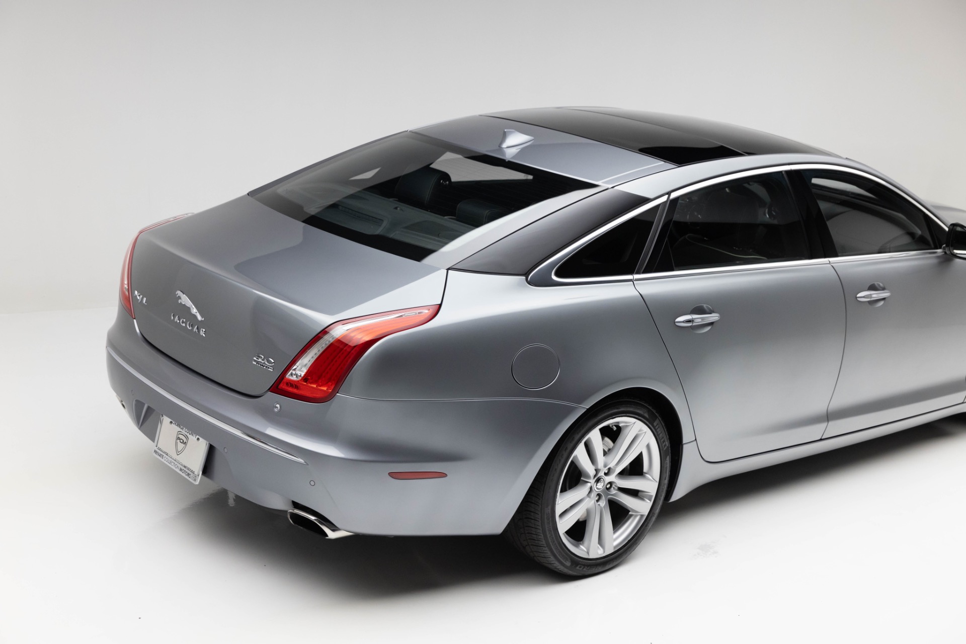 2013 Jaguar XJ XJL Portfolio photo 26