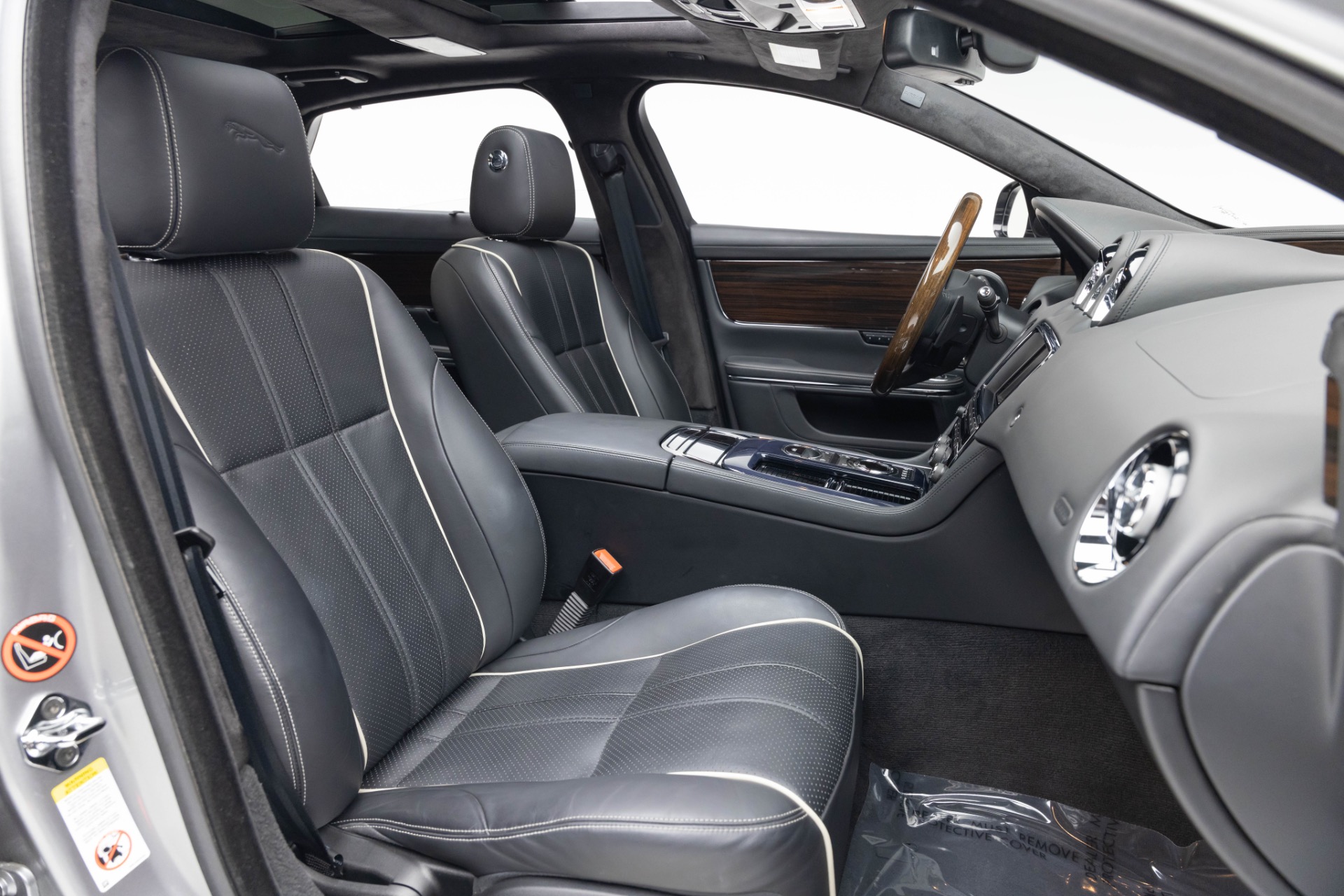 2013 Jaguar XJ XJL Portfolio photo 4