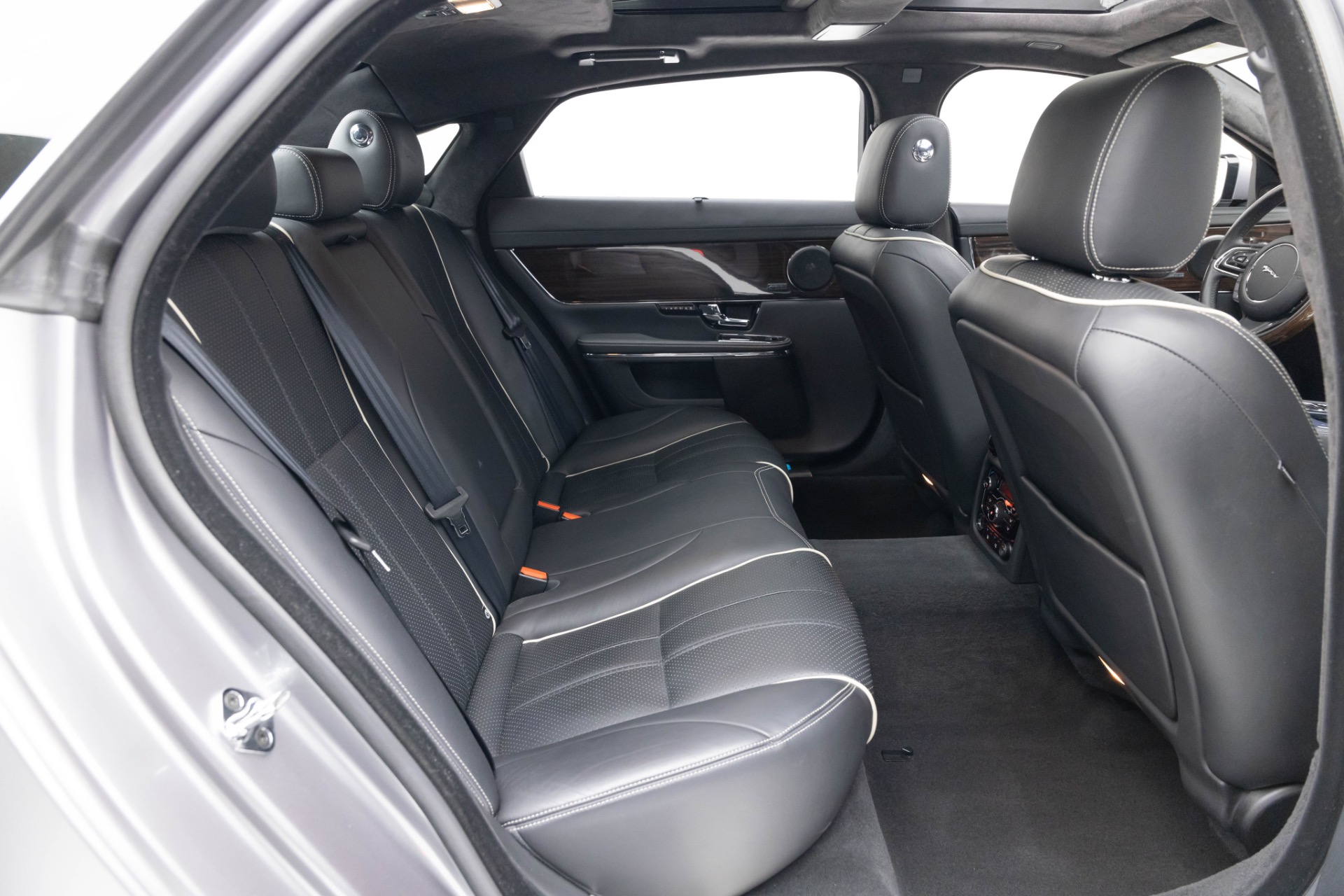 2013 Jaguar XJ XJL Portfolio photo 41