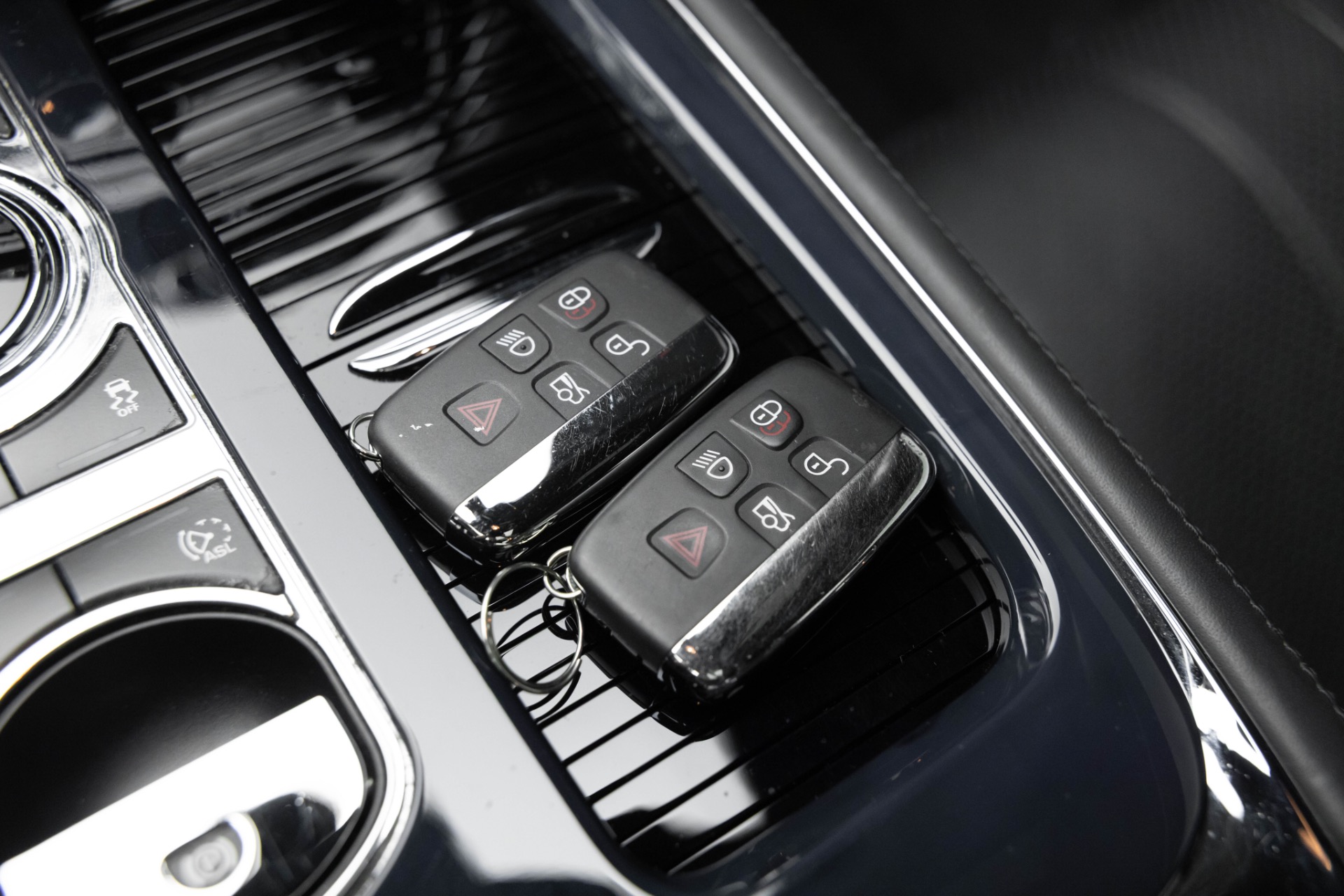 2013 Jaguar XJ XJL Portfolio photo 65