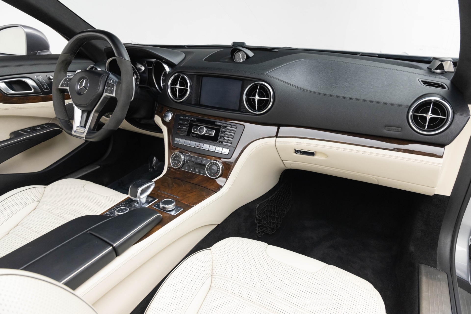 2013 Mercedes Benz SL AMG photo 2