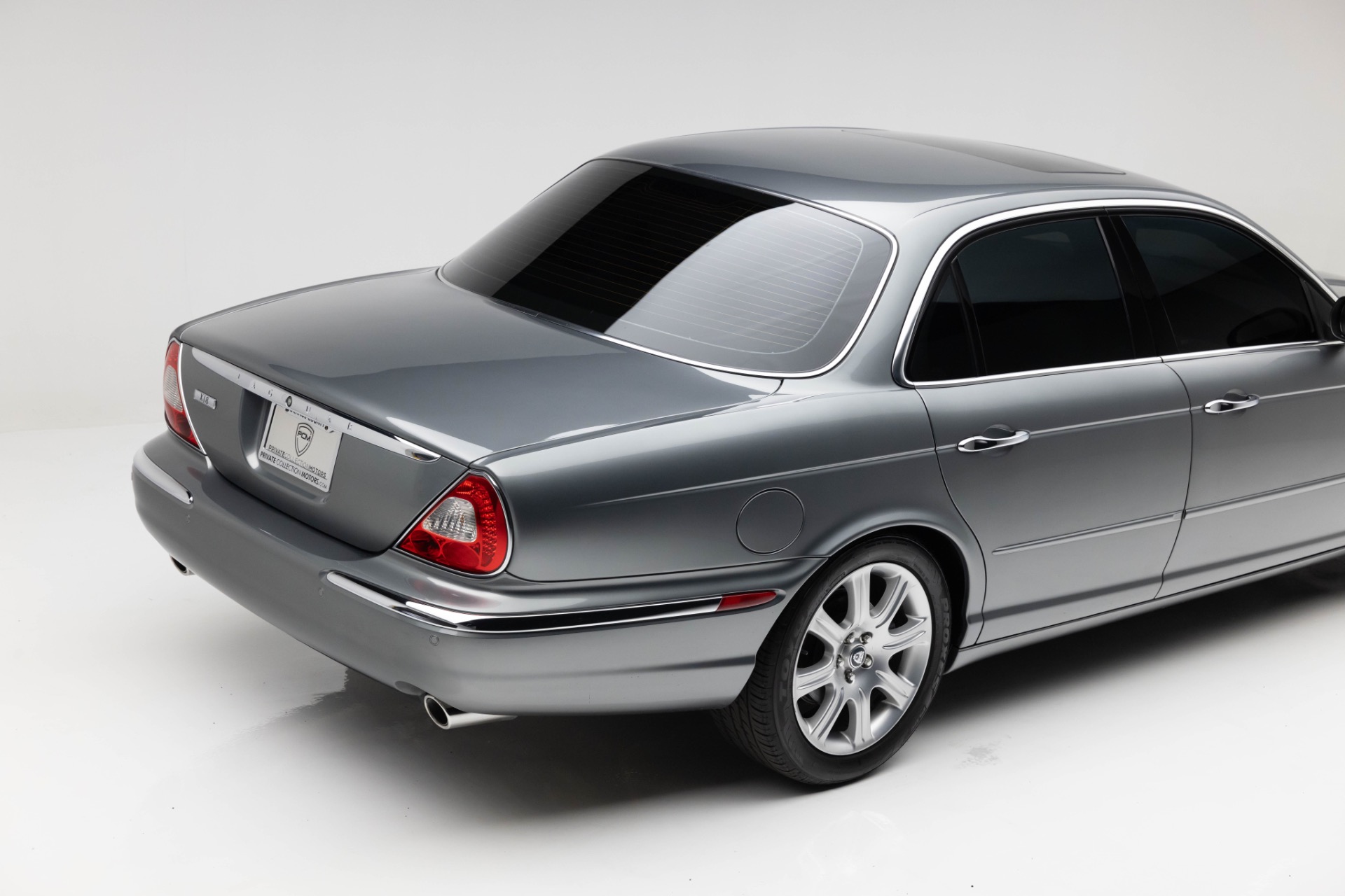 【超希少・廃盤品】LEXON OPAL LINE Marc Berthier Used 2004 Jaguar XJ8 XJ8 For Sale (Sold) | Private Collection