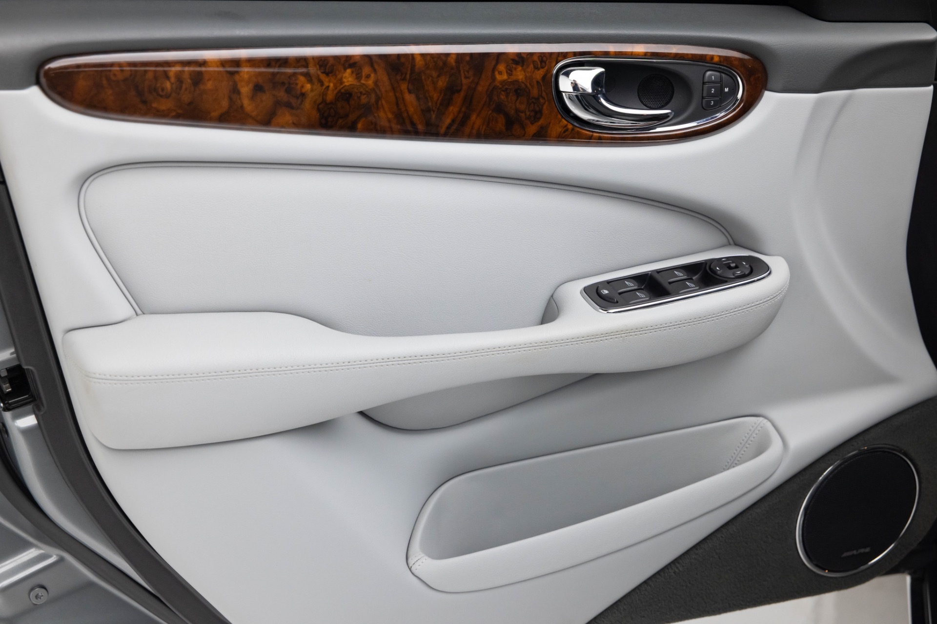 Used 2004 Jaguar XJ8 XJ8 For Sale (Sold) | Private Collection