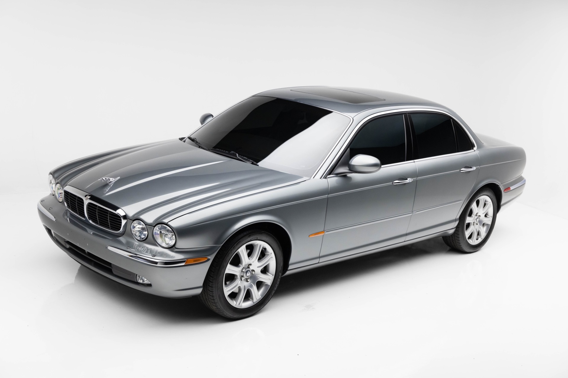 洋楽 L.L.C. (2004) Used 2004 Jaguar XJ8 XJ8 For Sale (Sold) | Private Collection