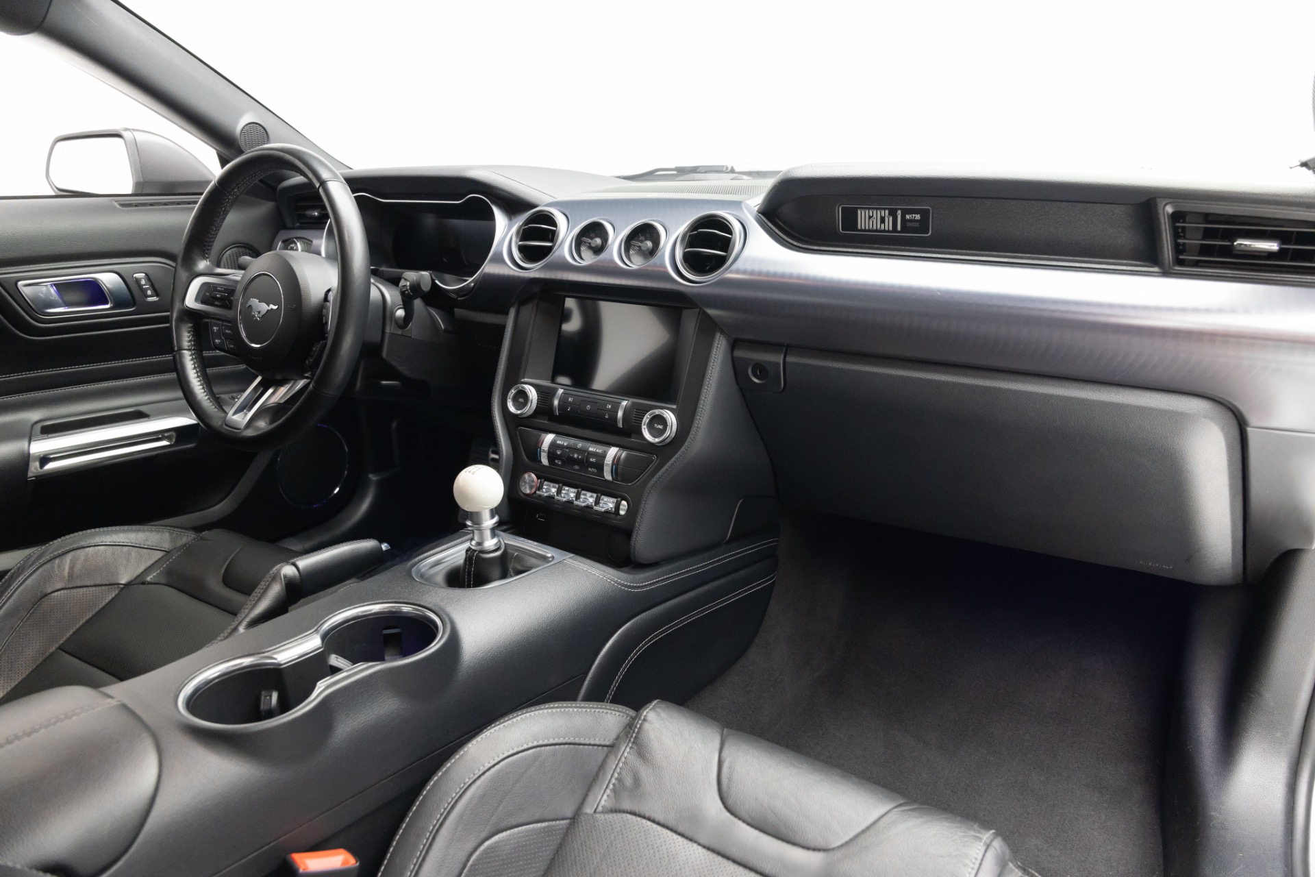 2022 Ford Mustang Mach 1 photo 2