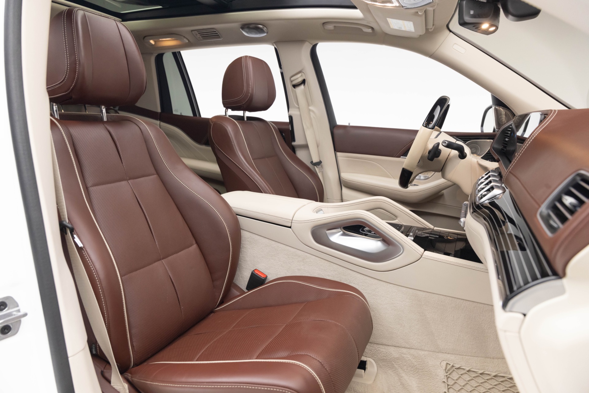 2021 Mercedes Benz GLS Maybach 600 4MATIC photo 4