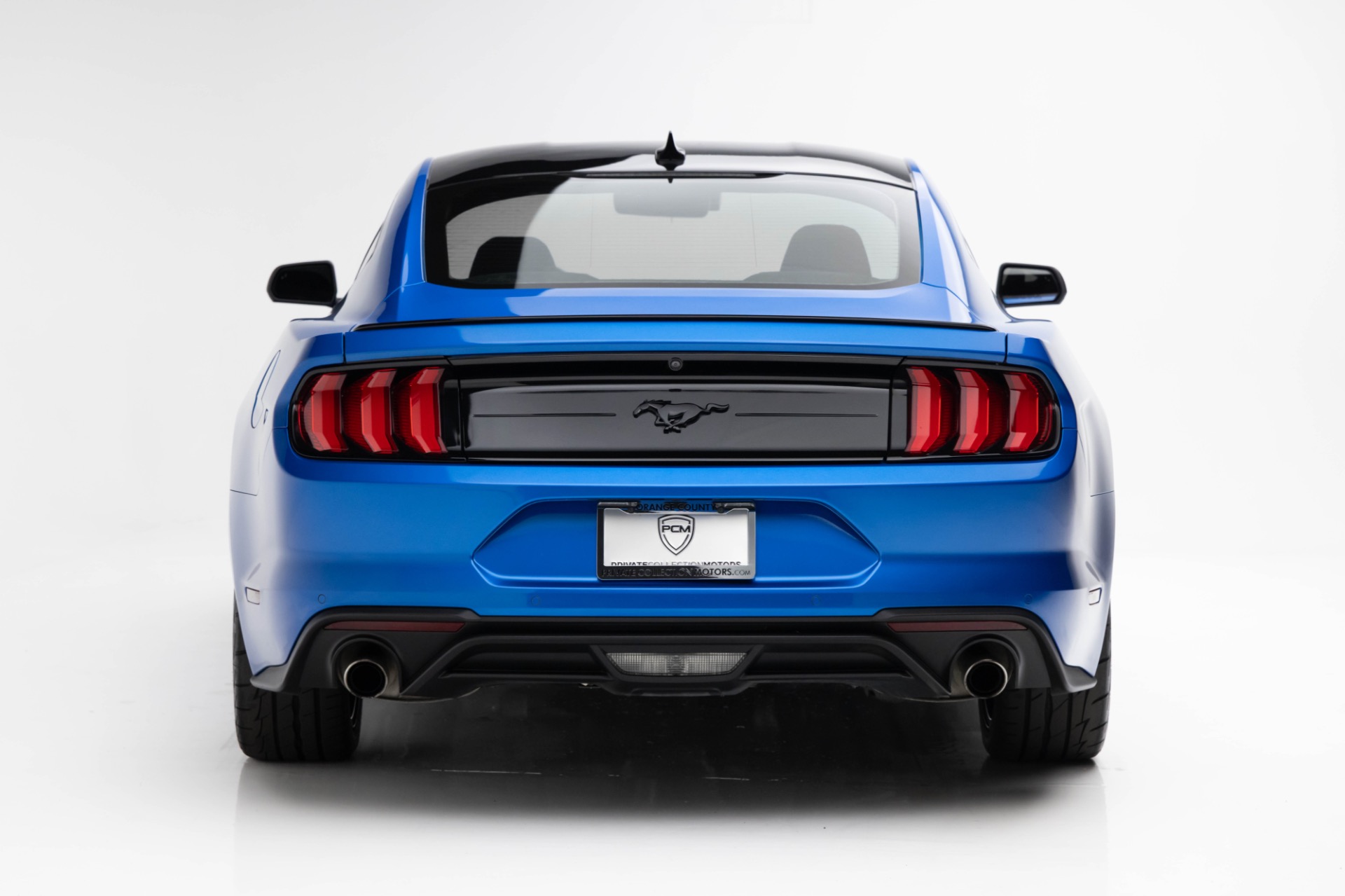 2021 Ford Mustang EcoBoost photo 4