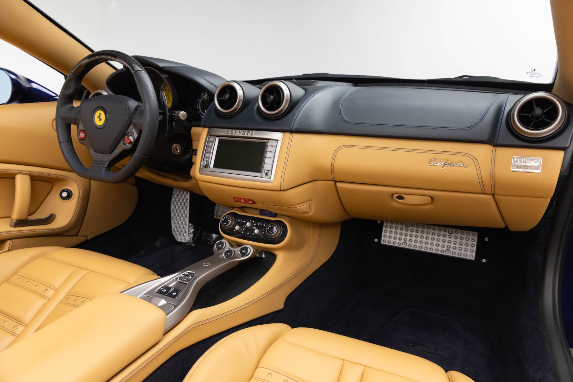 2010 Ferrari California photo 2