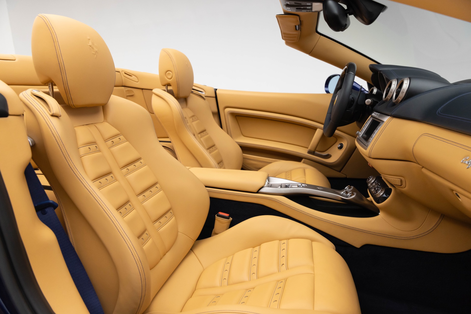 2010 Ferrari California photo 4