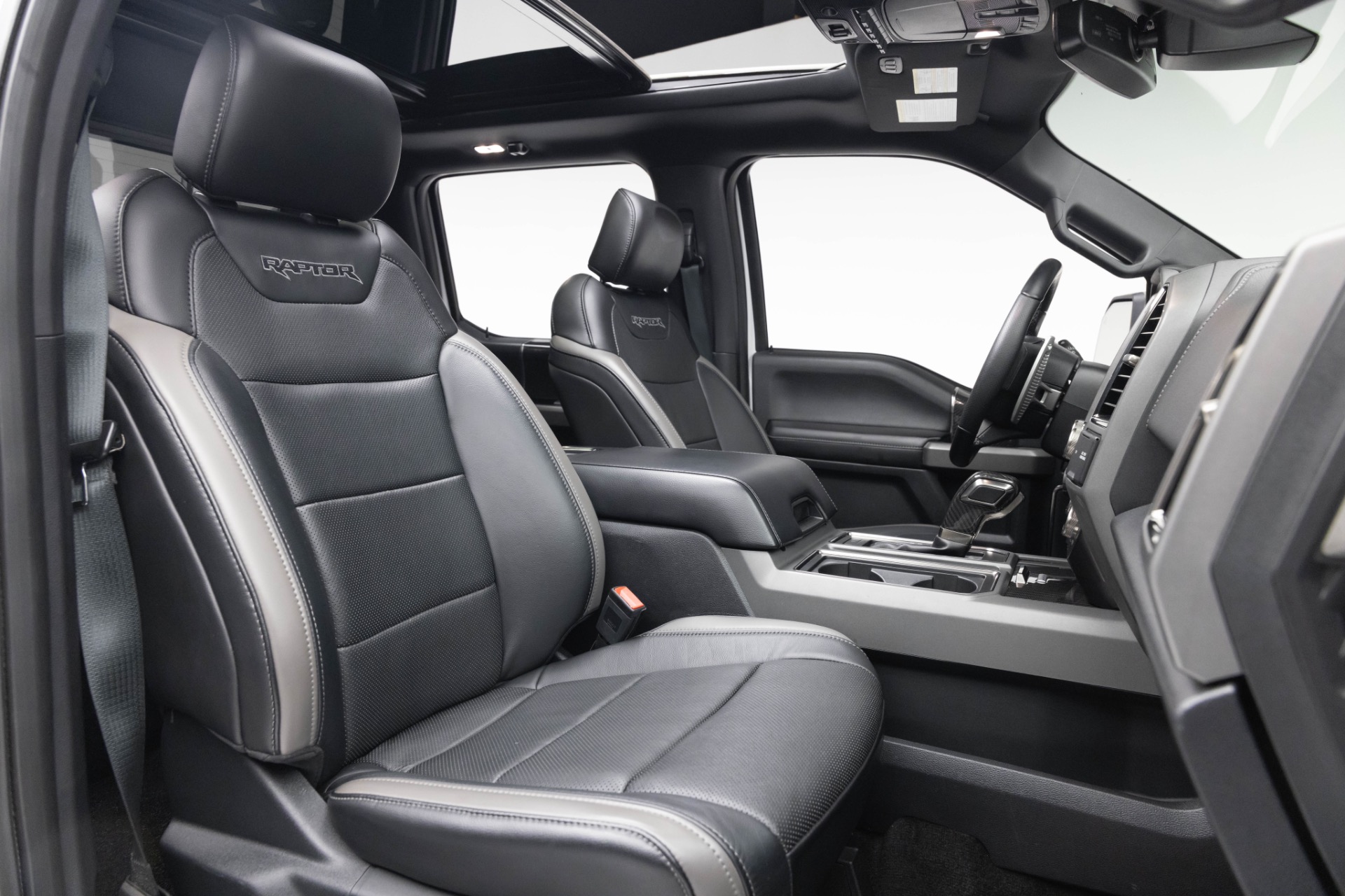 2018 Ford F-150 Raptor photo 4