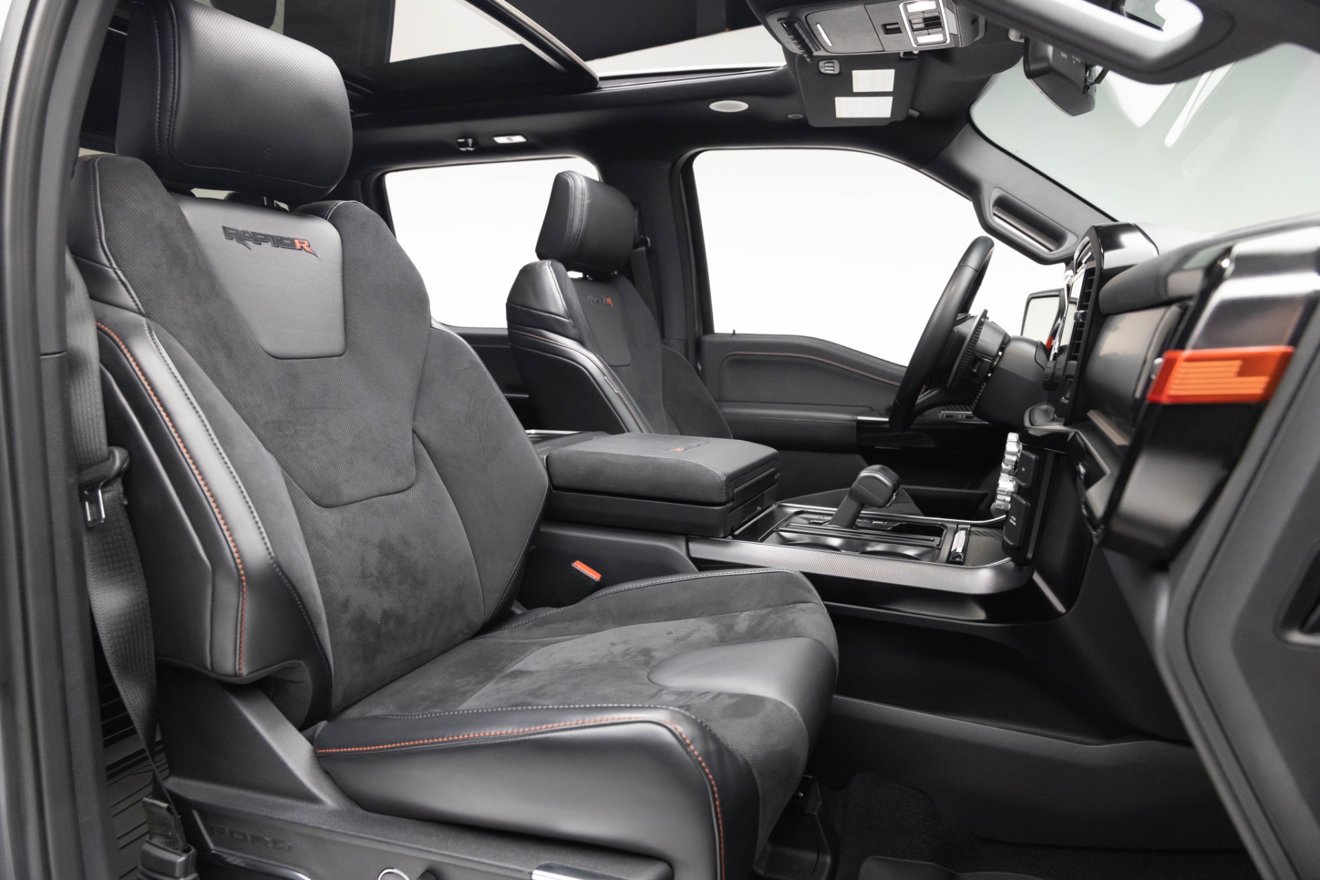 2023 Ford F-150 Raptor photo 4