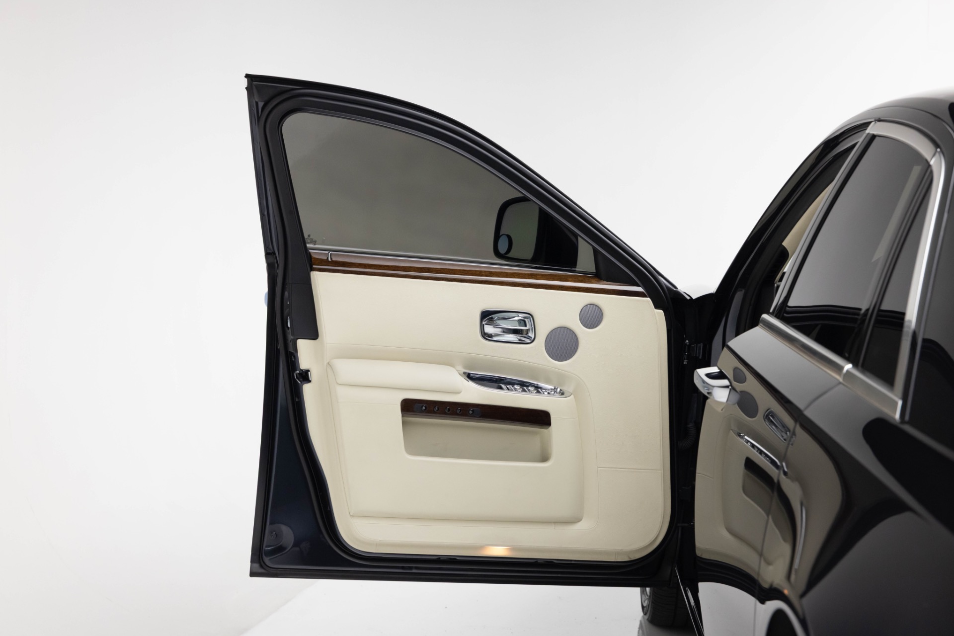 2010 Rolls Royce Ghost RR4 photo 55