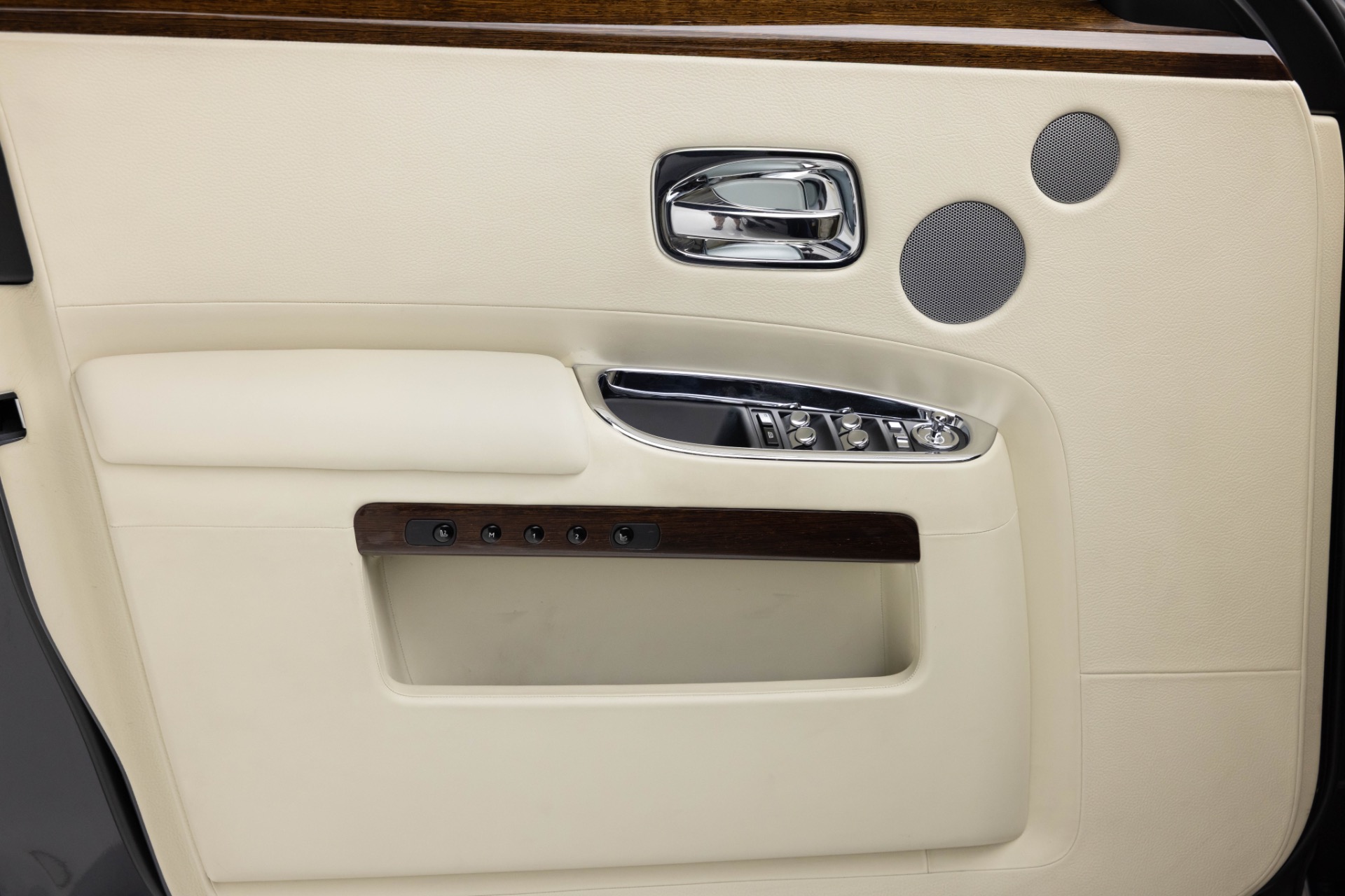2010 Rolls Royce Ghost RR4 photo 56