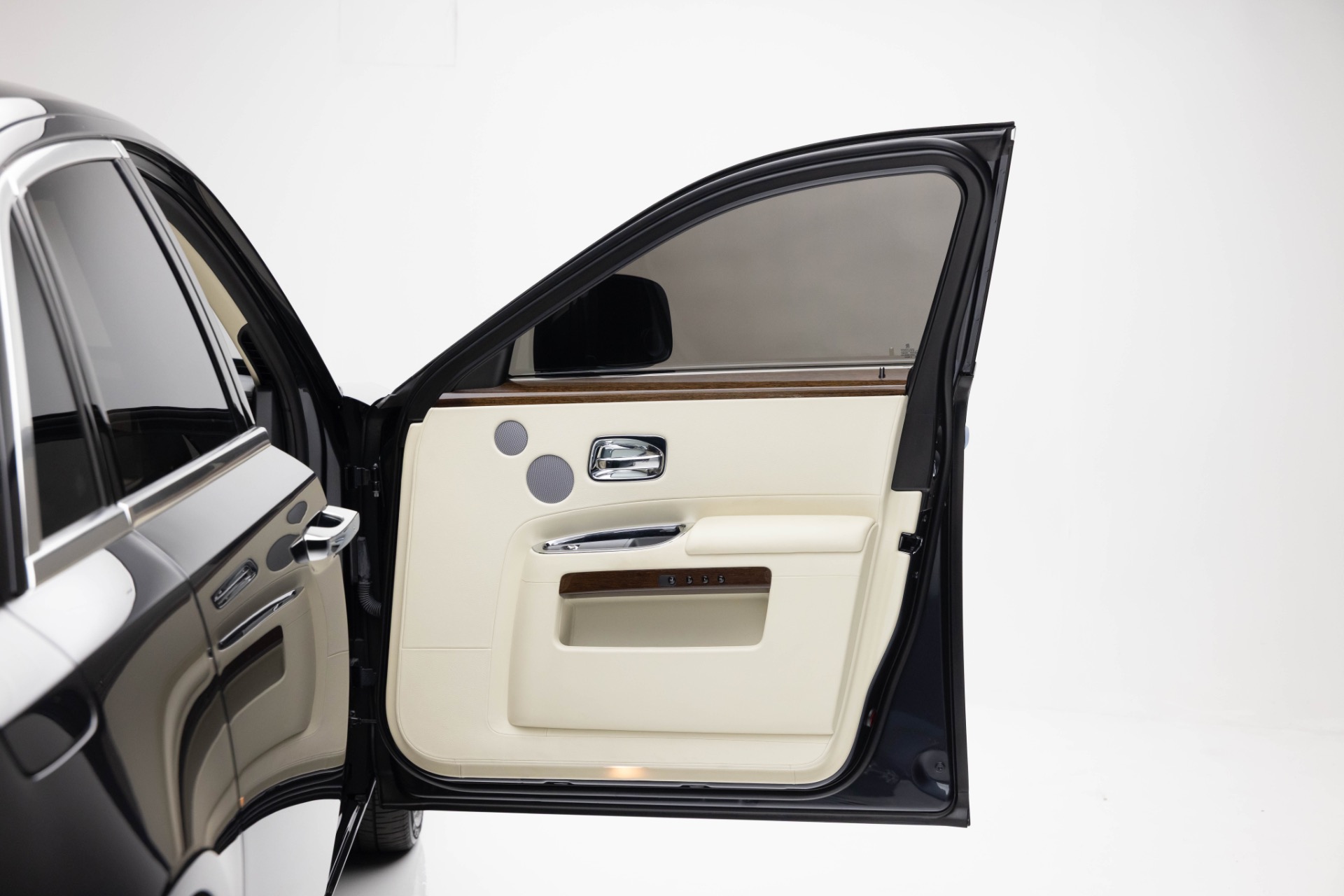 2010 Rolls Royce Ghost RR4 photo 57