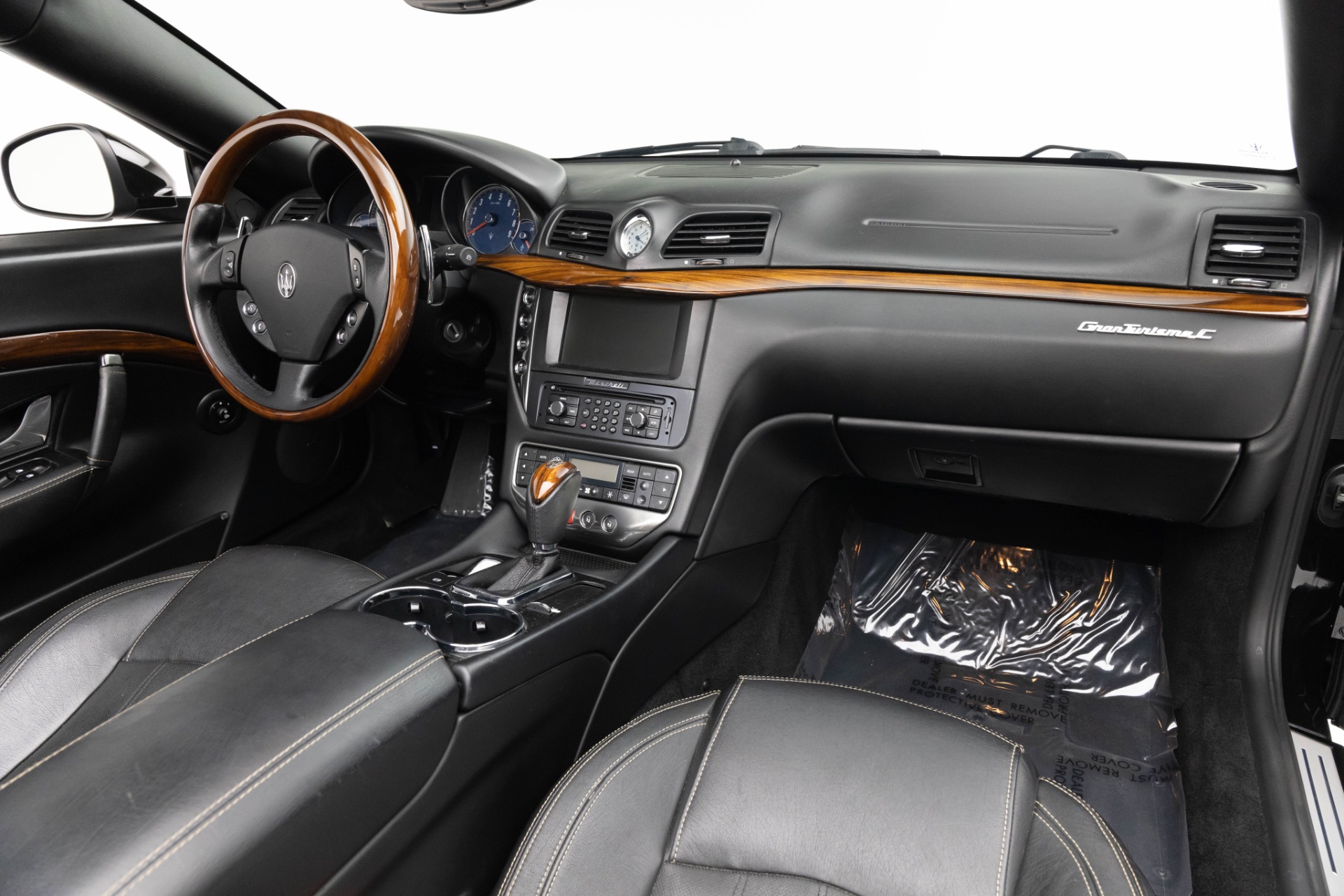2013 Maserati Granturismo Sport photo 2