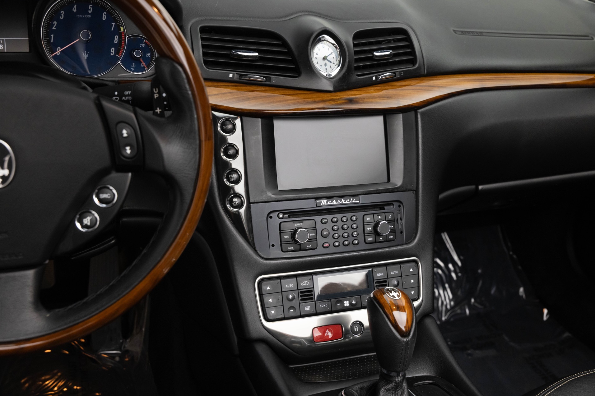 2013 Maserati Granturismo Sport photo 27