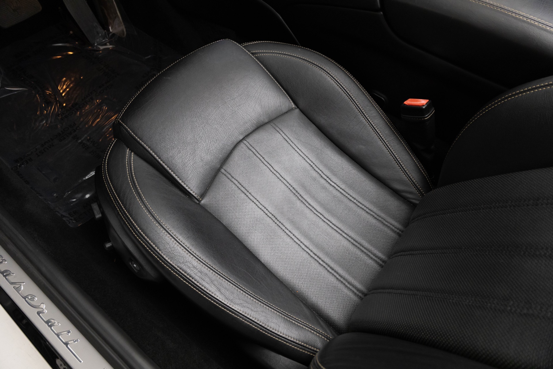 2013 Maserati Granturismo Sport photo 31