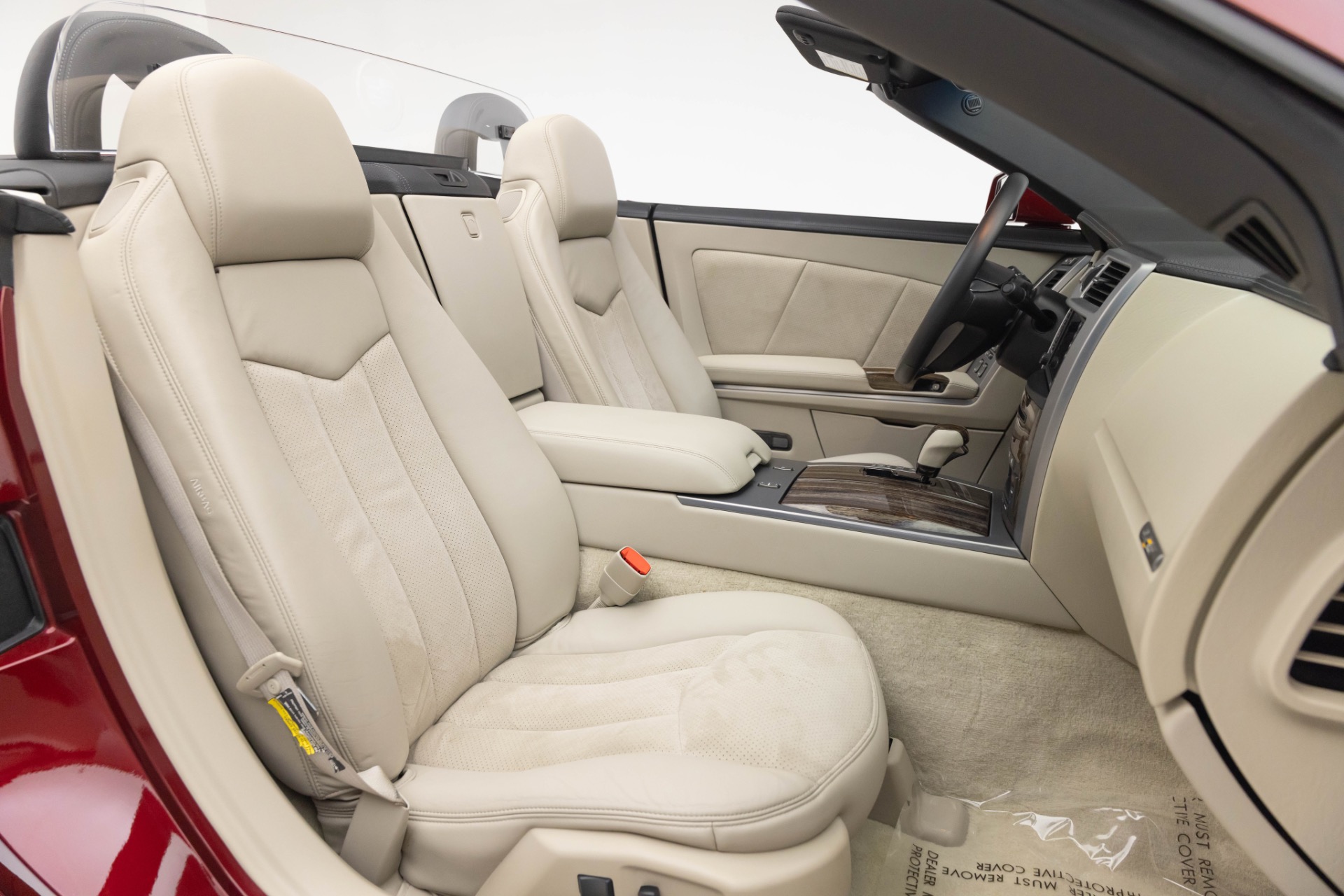 2006 Cadillac XLR photo 4