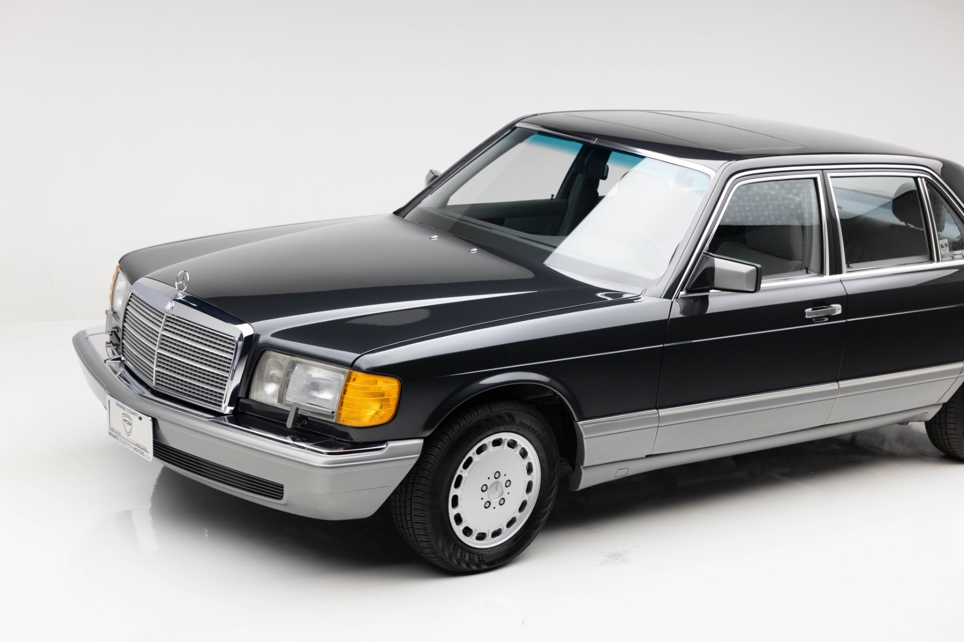 1986 Mercedes Benz 420 photo 15