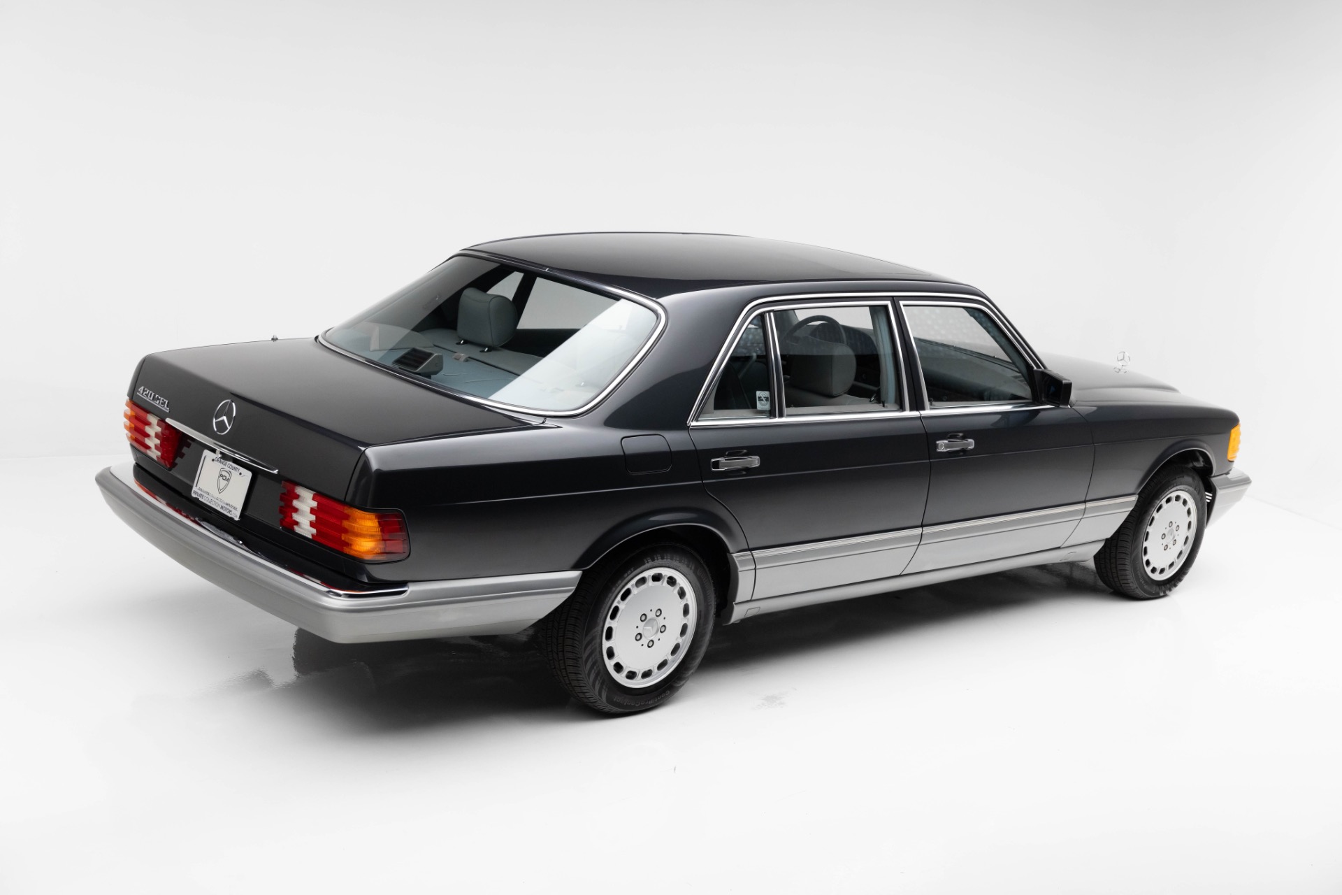 1986 Mercedes Benz 420 photo 3