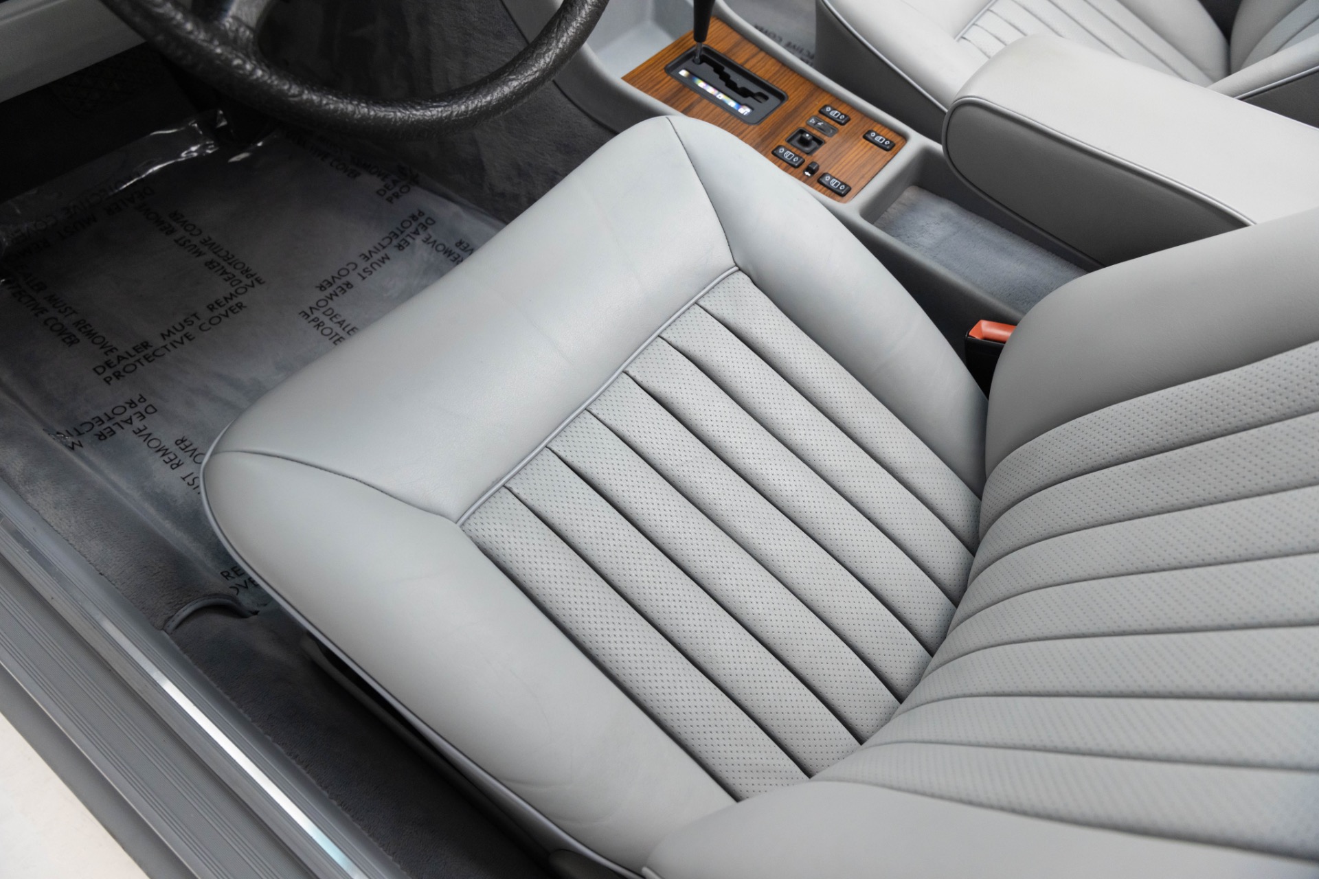 1986 Mercedes Benz 420 photo 34
