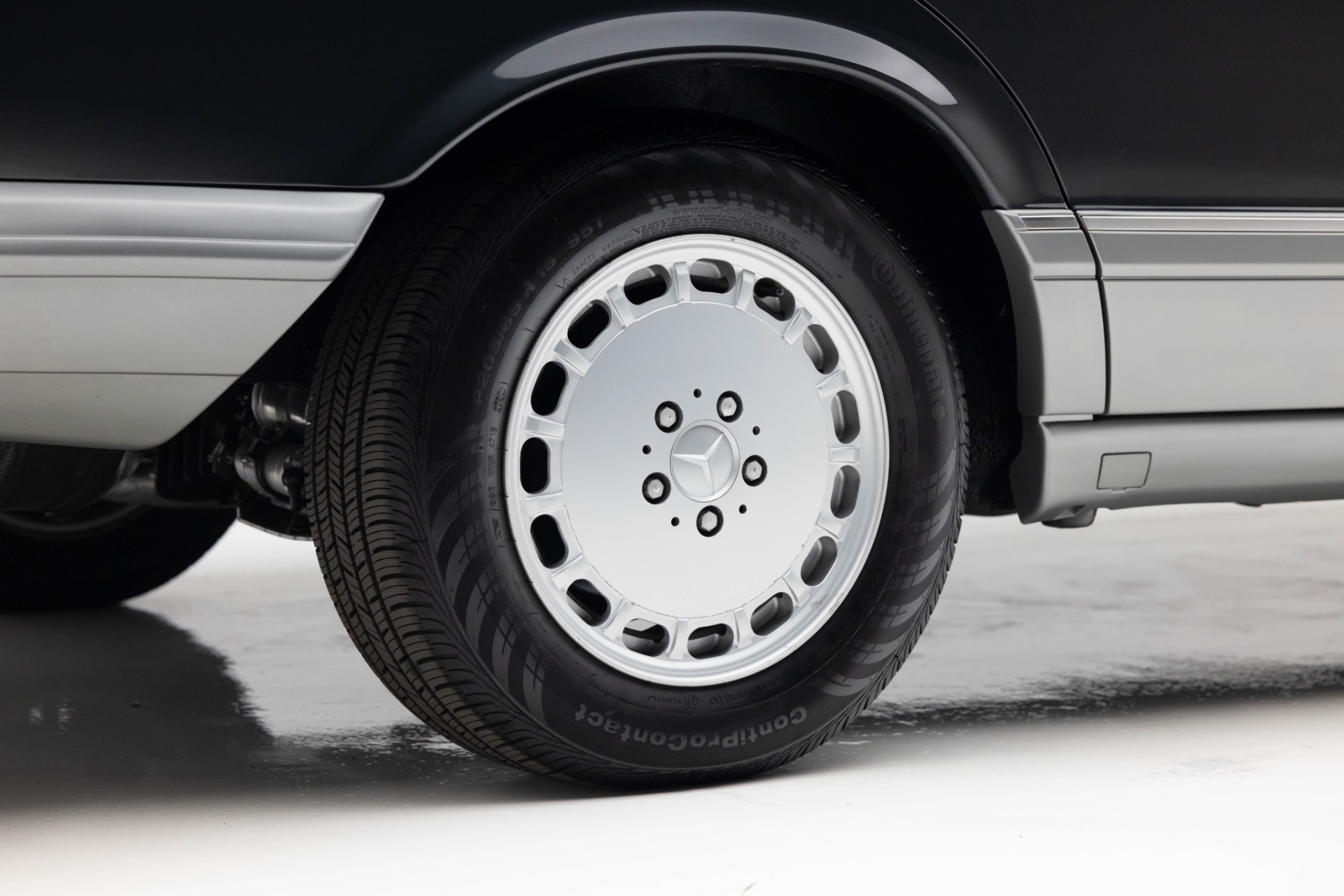 1986 Mercedes Benz 420 photo 41