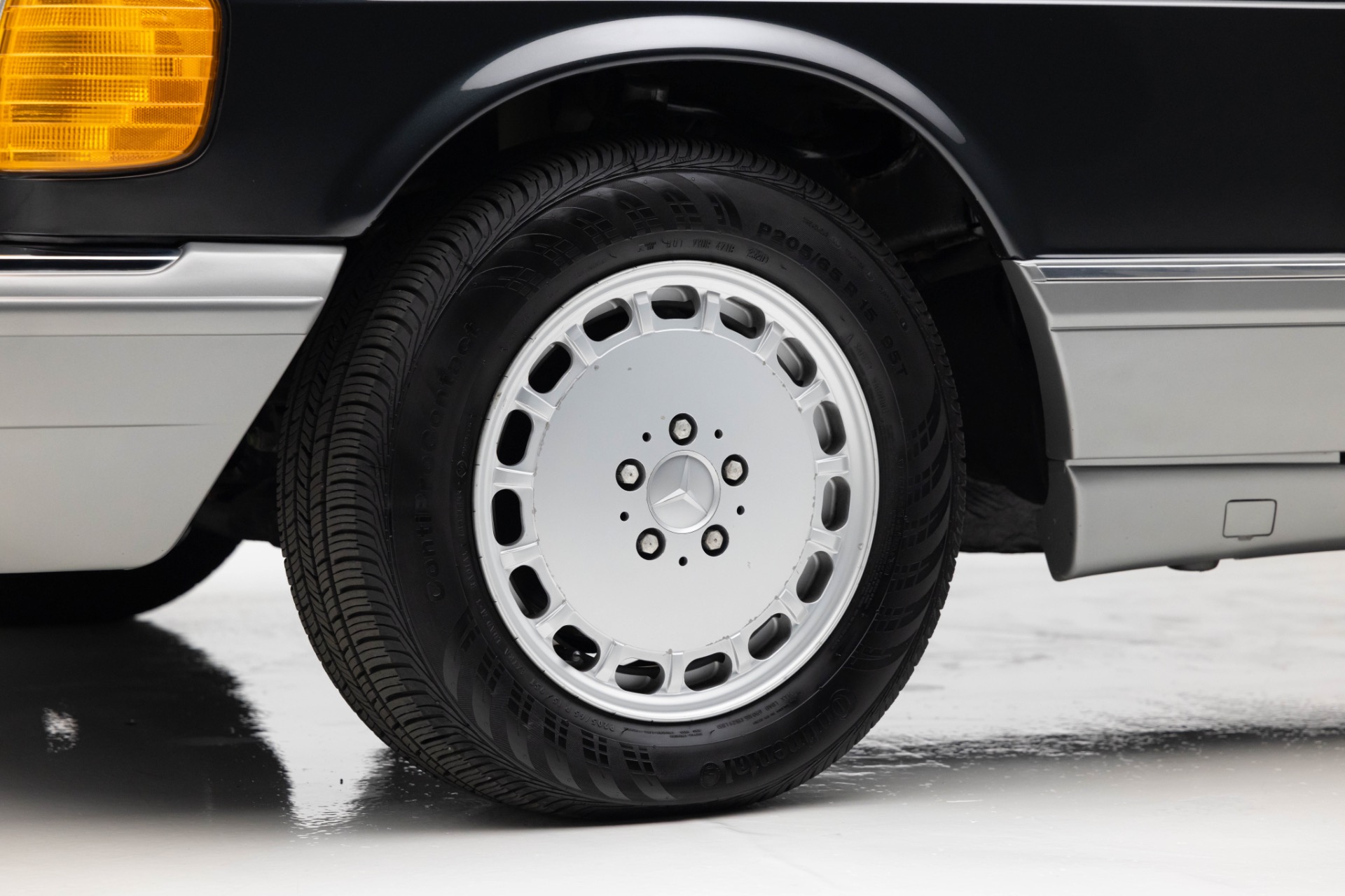 1986 Mercedes Benz 420 photo 43
