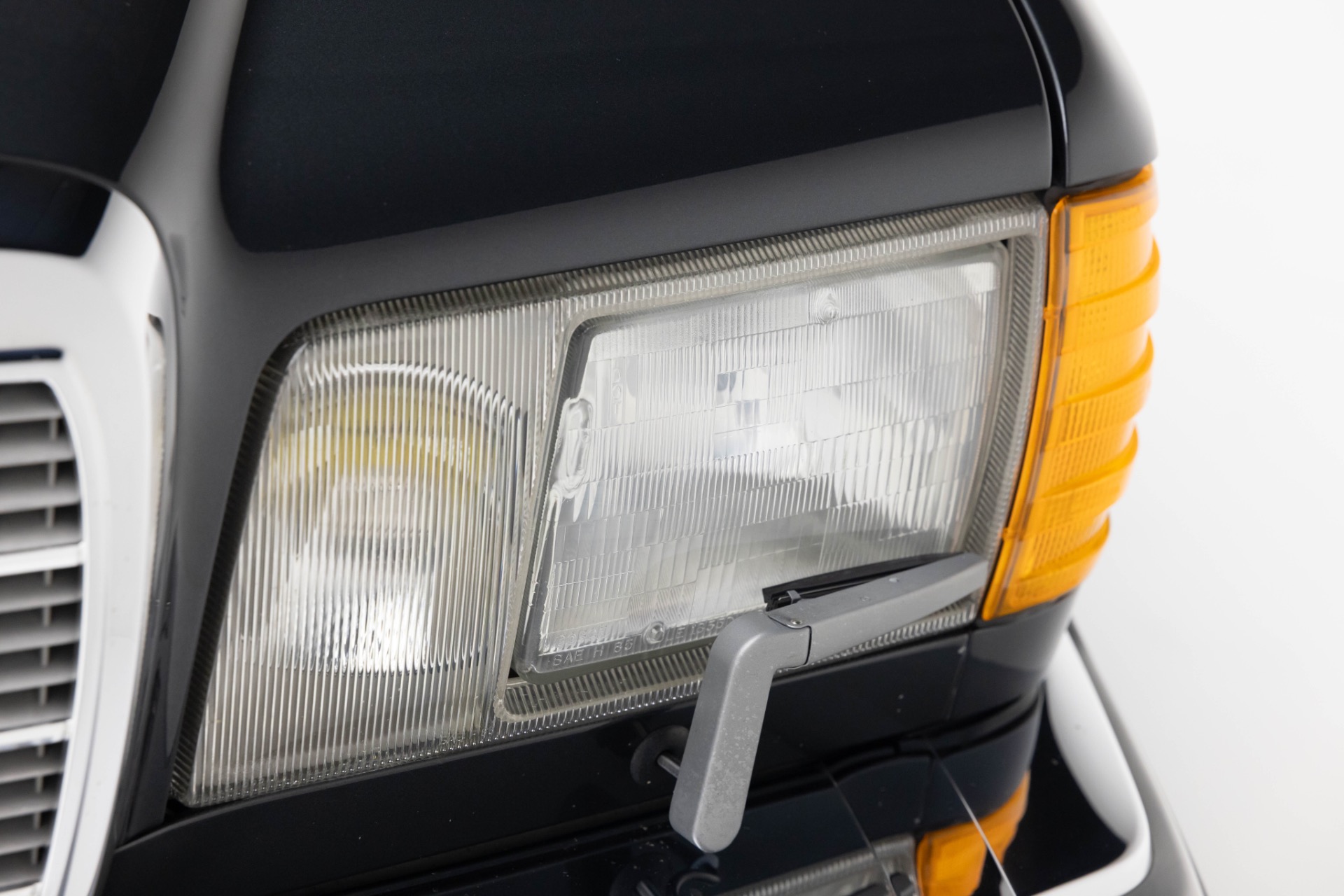 1986 Mercedes Benz 420 photo 51
