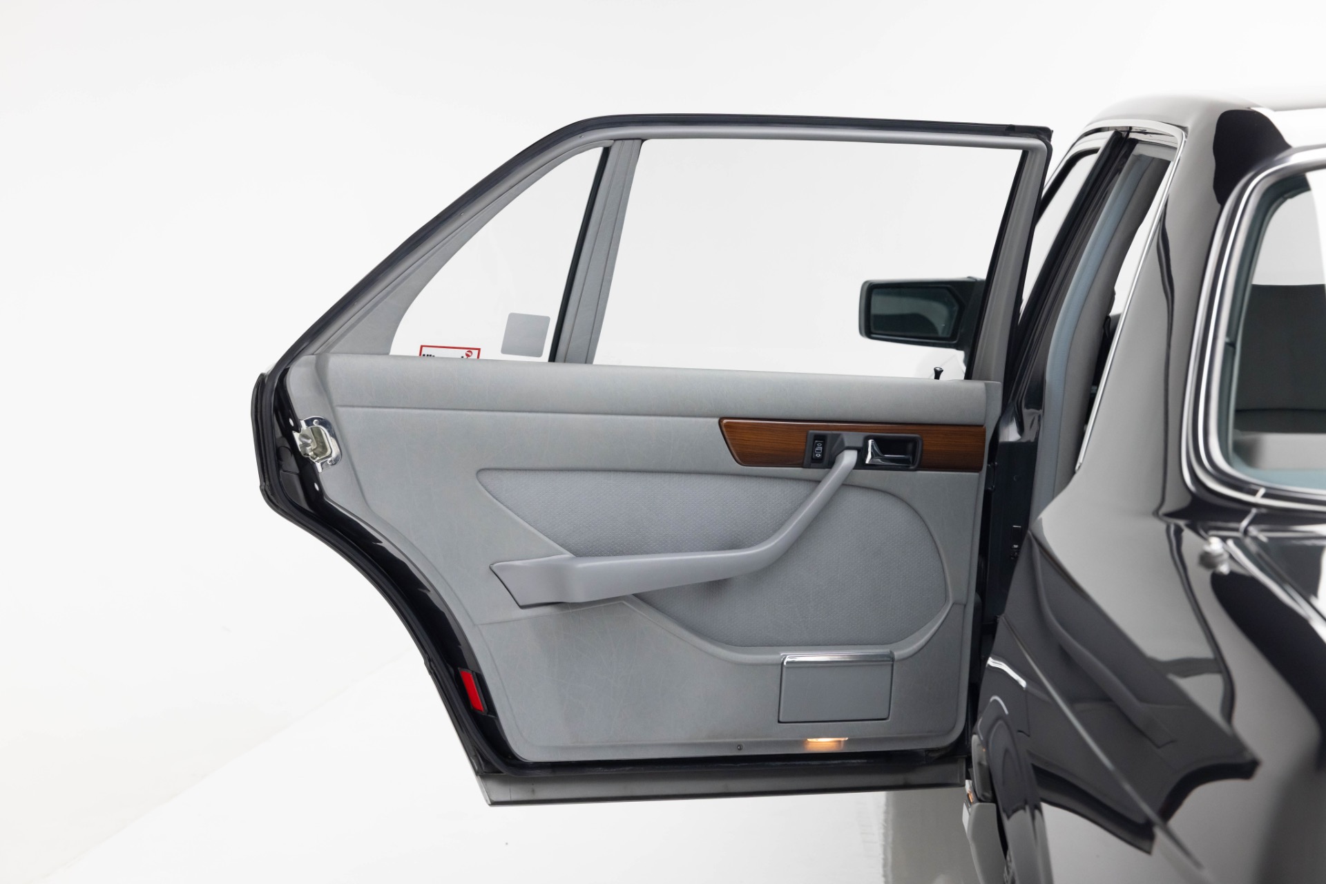 1986 Mercedes Benz 420 photo 52