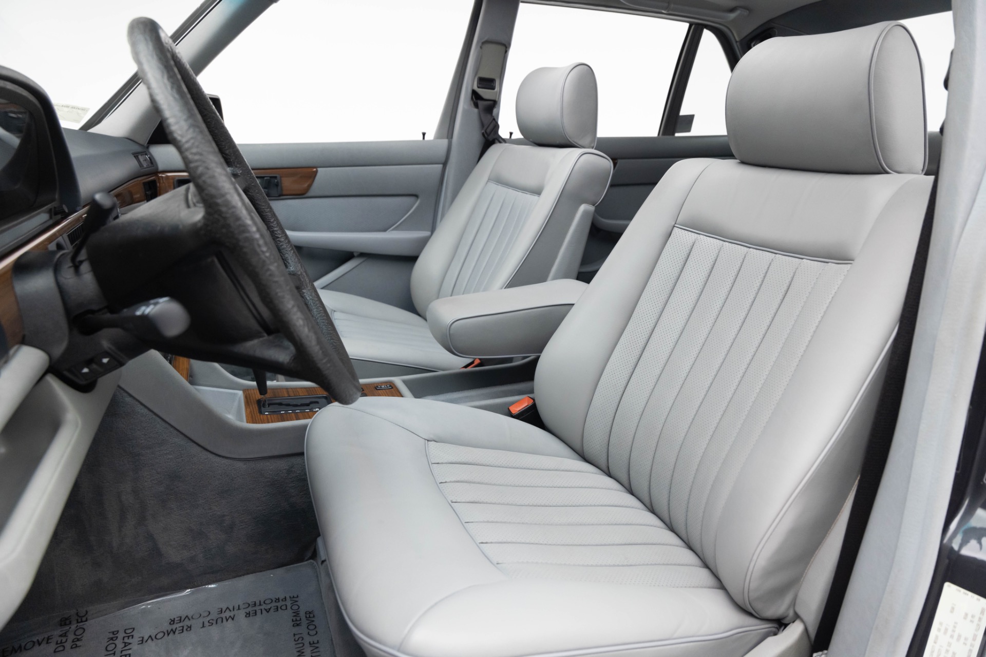 1986 Mercedes Benz 420 photo 8
