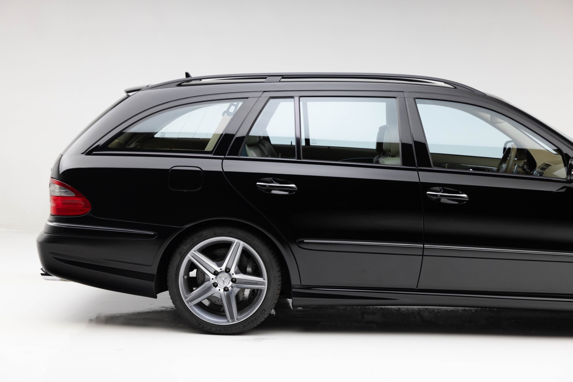 2008 Mercedes Benz E AMG photo 21