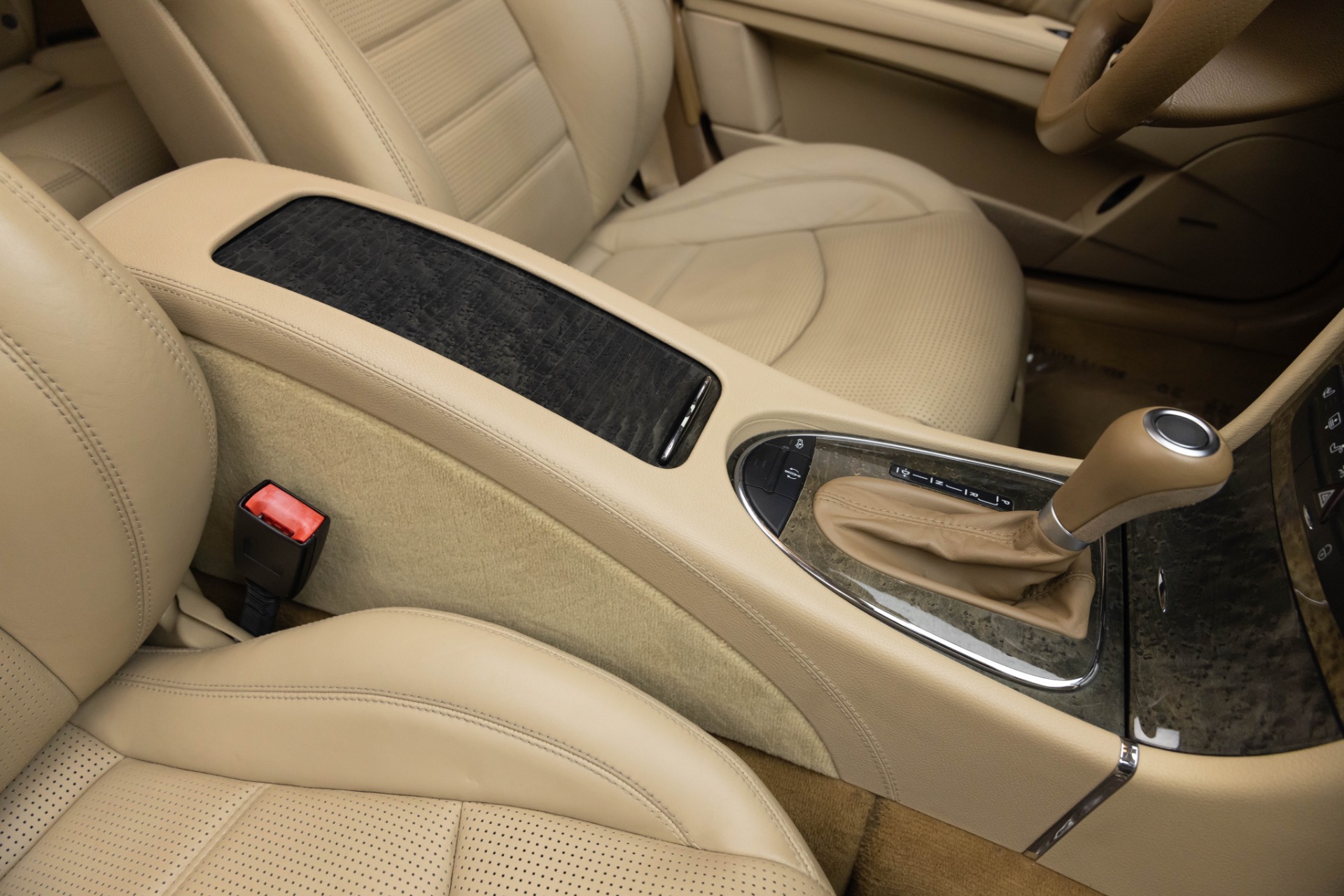 2008 Mercedes Benz E AMG photo 22