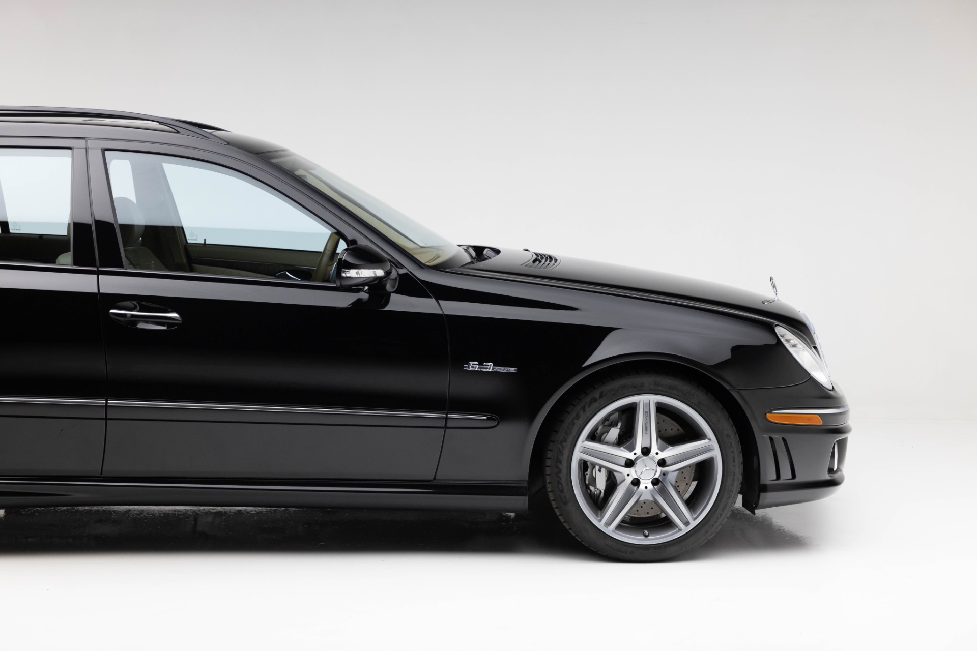 2008 Mercedes Benz E AMG photo 23