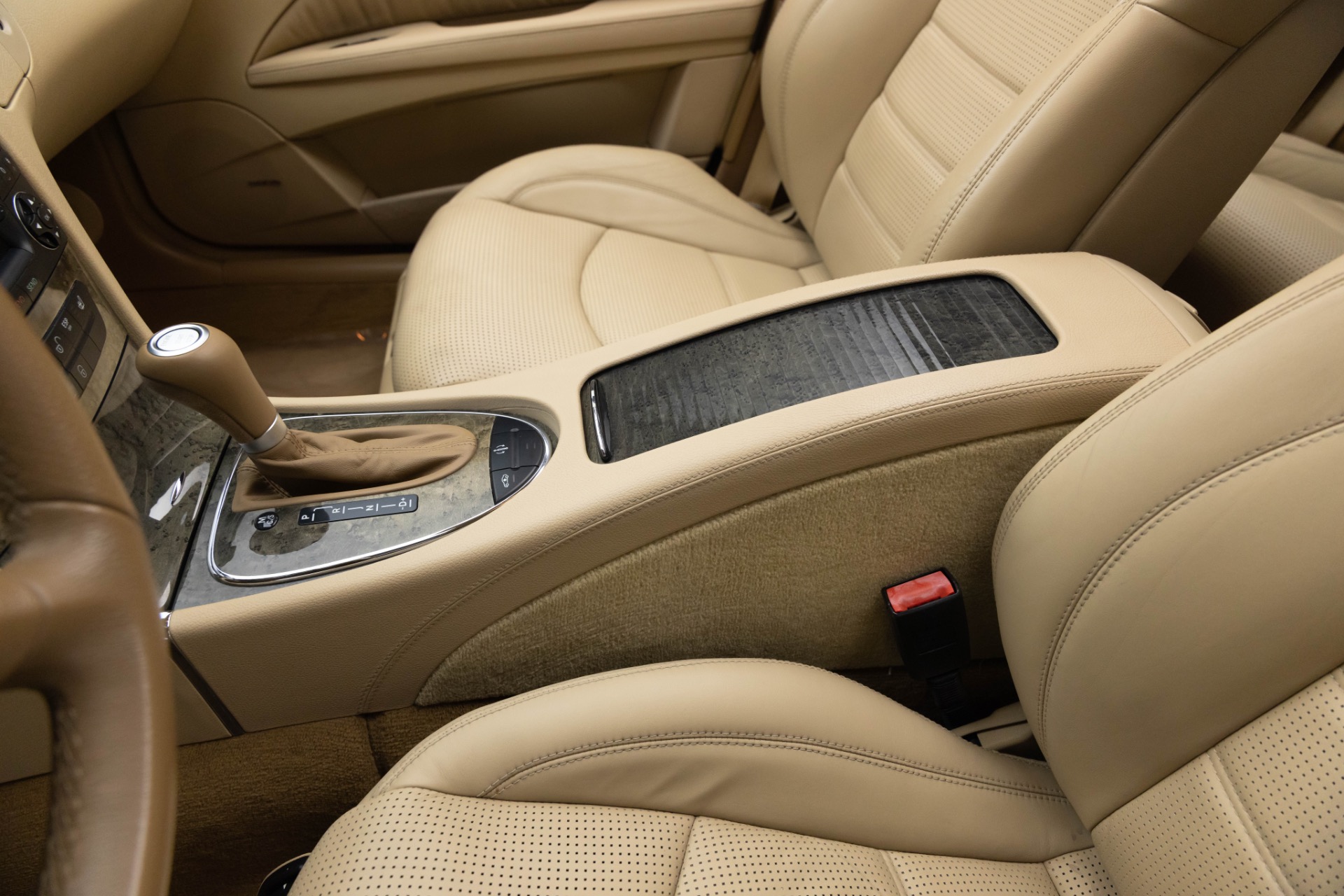 2008 Mercedes Benz E AMG photo 24