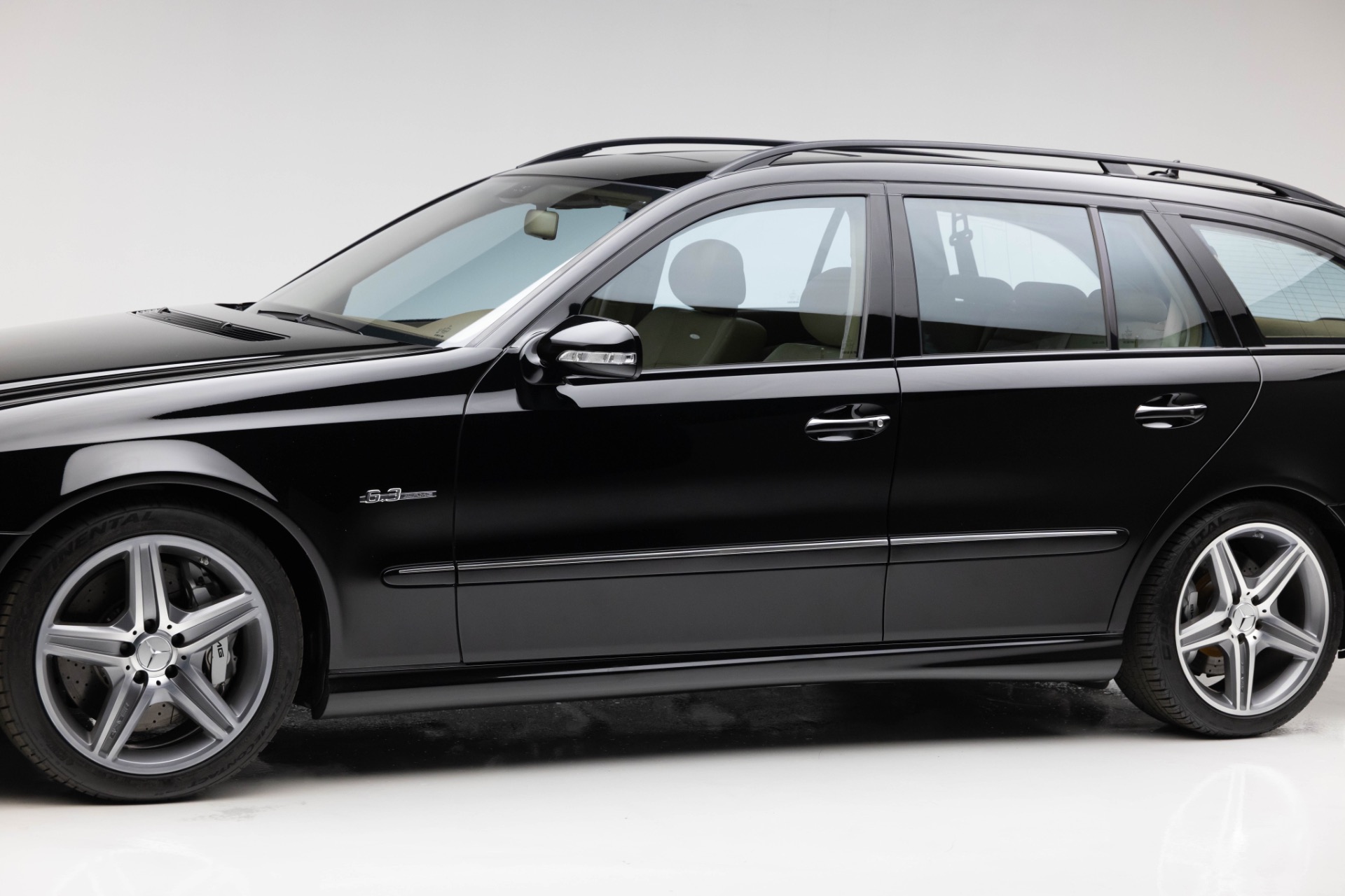2008 Mercedes Benz E AMG photo 33